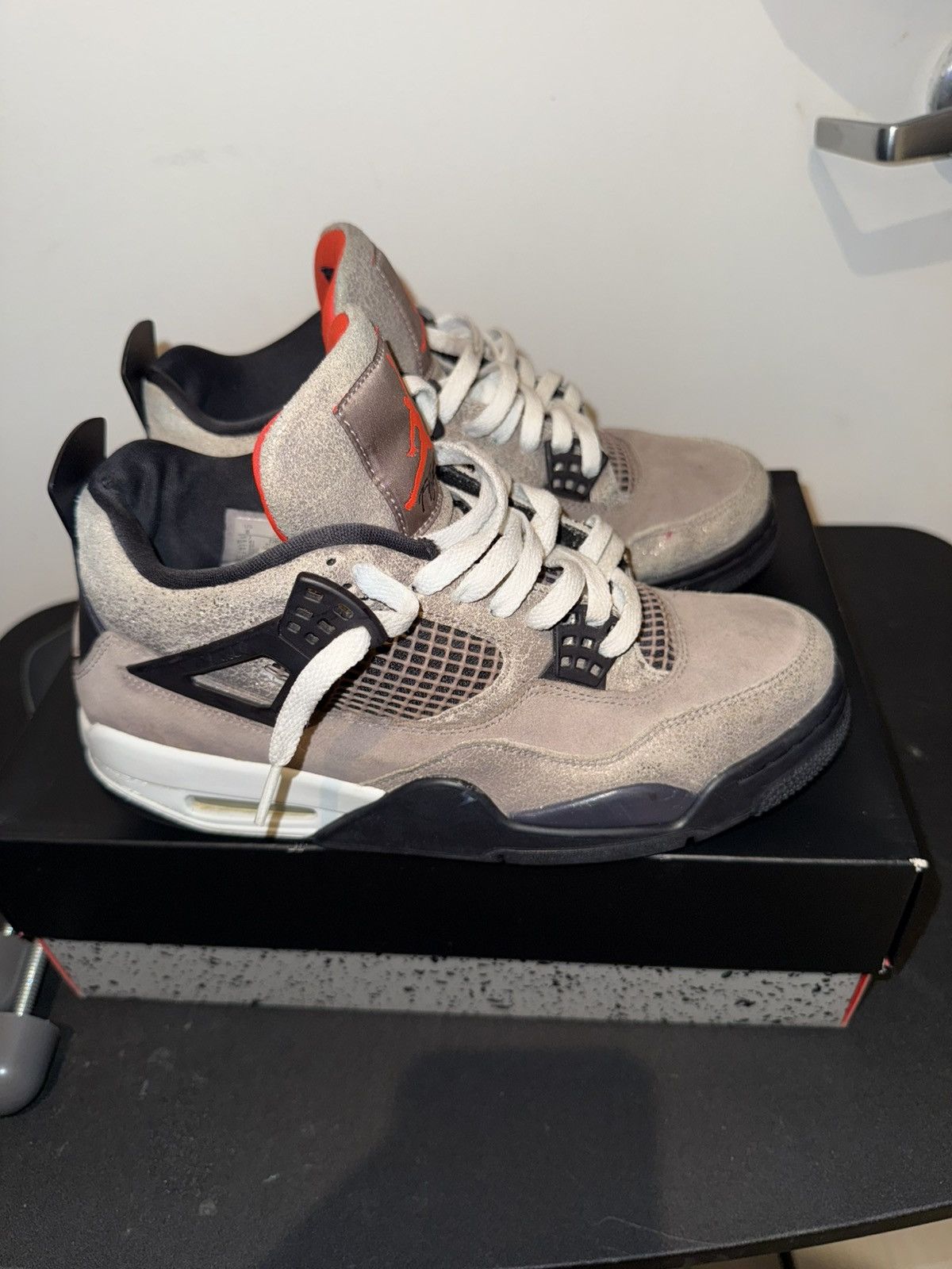 Jordan Brand Jordan 4 Taupe Haze Size US 8 / EU 41 - 5 Thumbnail