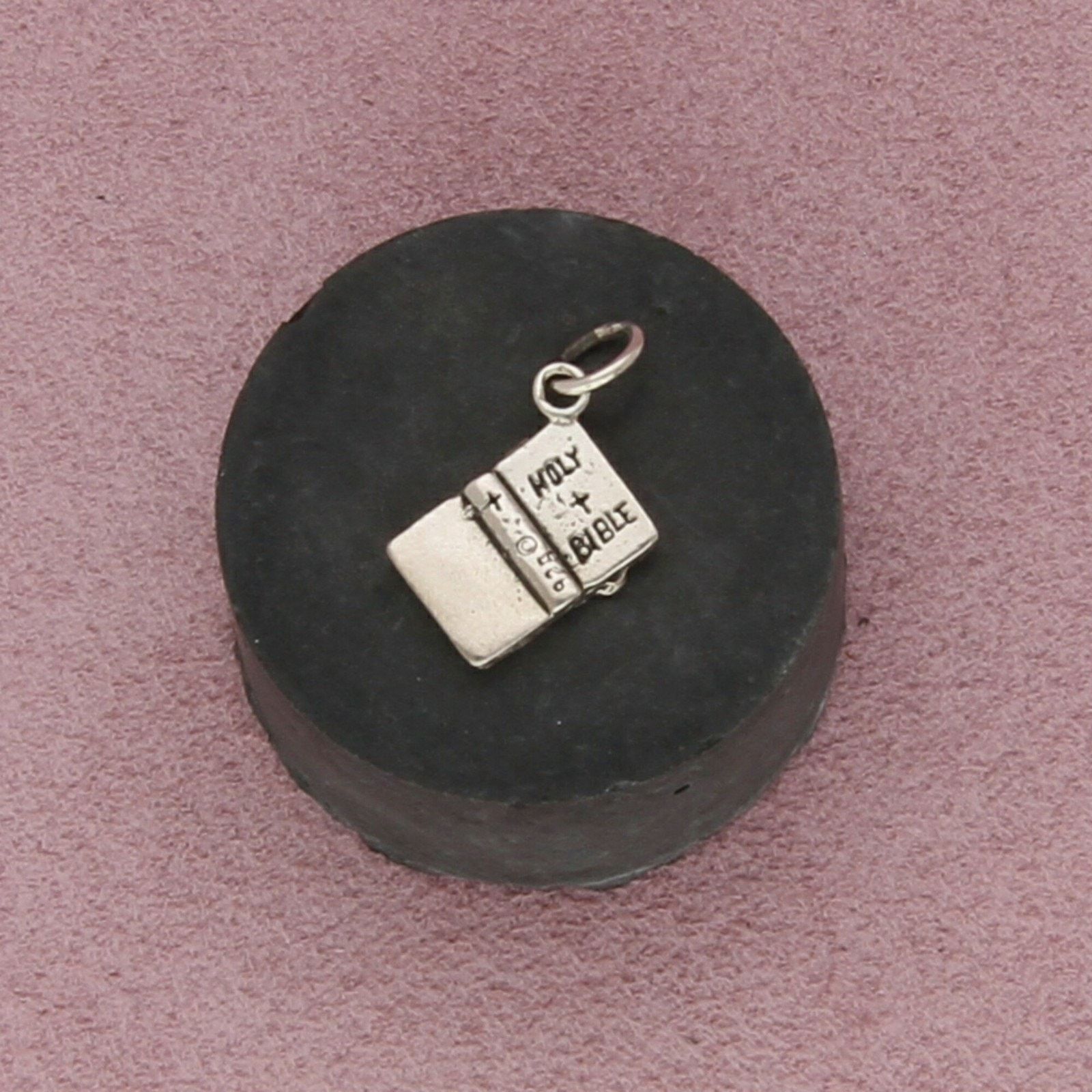 Sterling Silver sterling silver vintage open holy bible charm pendant Size ONE SIZE - 1 Thumbnail