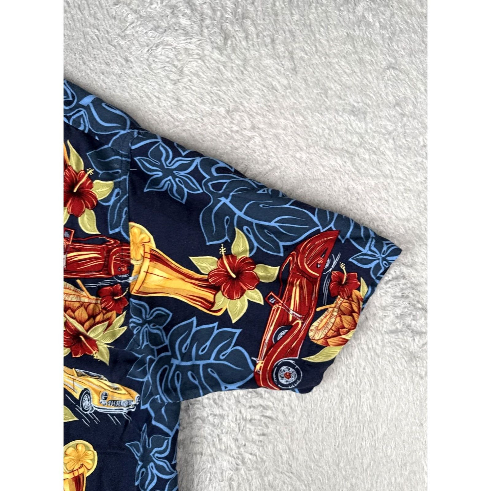 Vintage M.E Sport Shirt Mens 2XLT Blue Short Sleeve Button Up Hawaiian Cars Cocktail Hibiscus Tropical Graphic Print Casual Summer Size US XXL / EU 58 / 5 - 2 Thumbnail