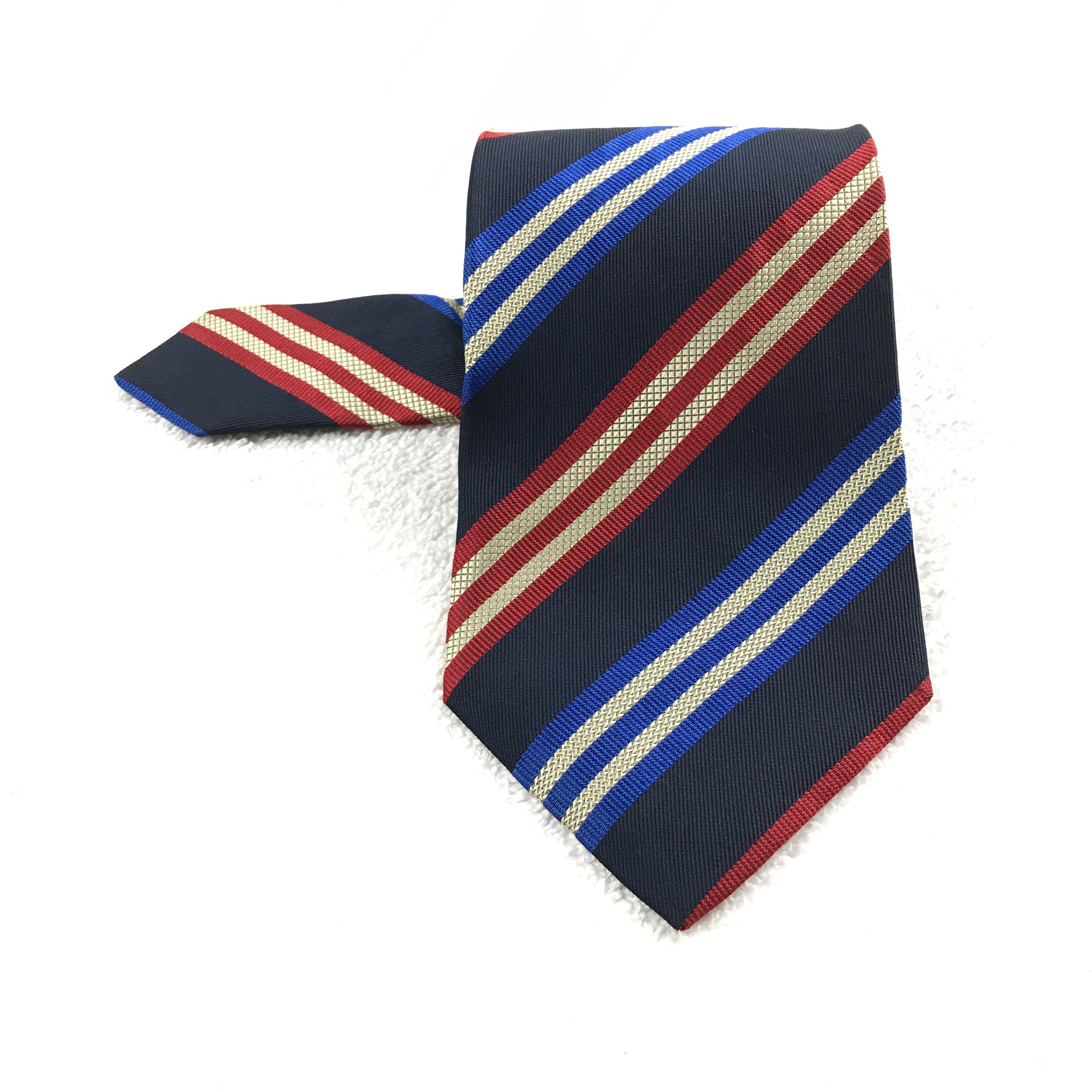 Giorgio Armani × Vintage Vintage Giorgio Armani Silk Necktie Size ONE SIZE - 1 Thumbnail