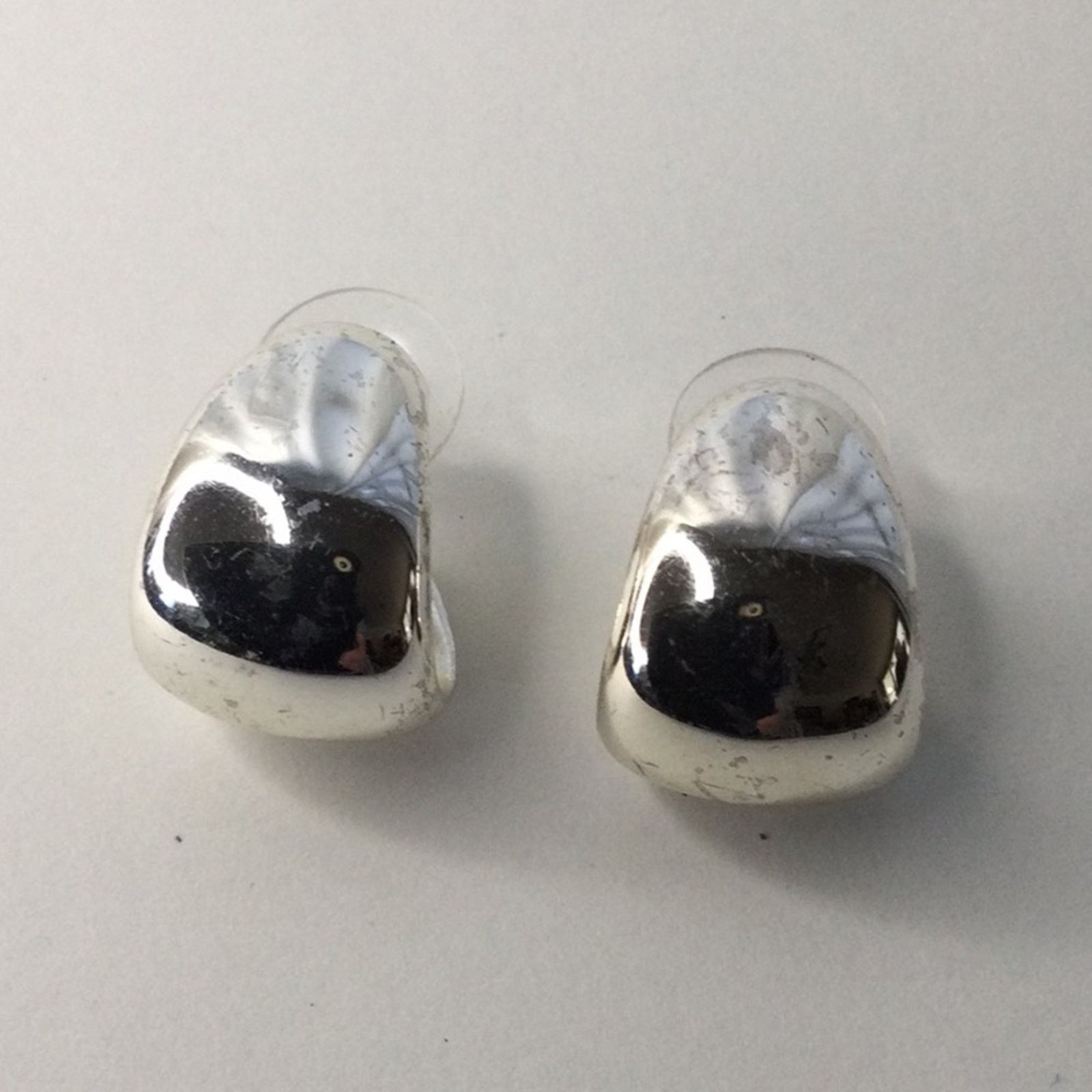 Chicos Chico's Shiny Silver Huggie Hoop Prong Back Earrrings Size ONE SIZE - 9 Thumbnail