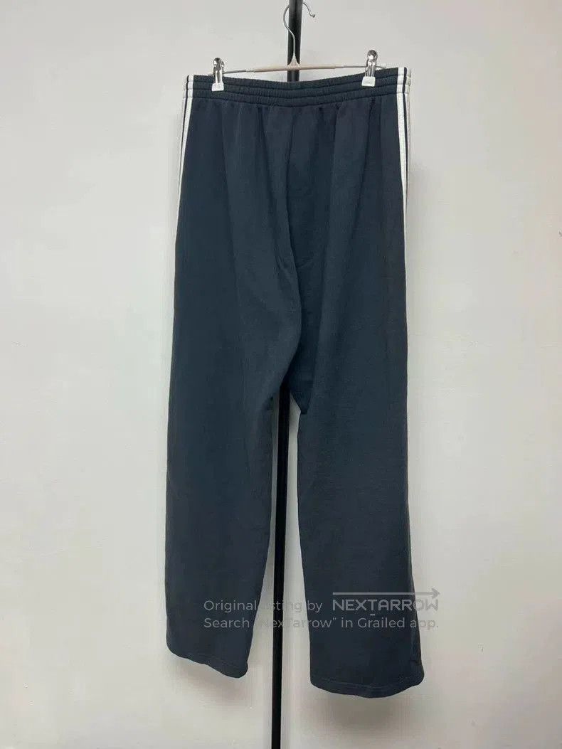 Balenciaga Balenciaga 25 Show Gray Striped Sweatpants . Size US 31 - 2 Thumbnail