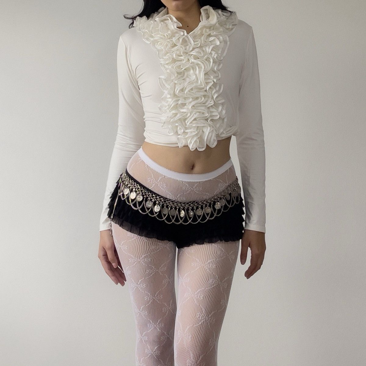 Other Vintage Y2K Off White Ruffle Blouse (S–L) Size L / US 10 / IT 46 - 1 Thumbnail