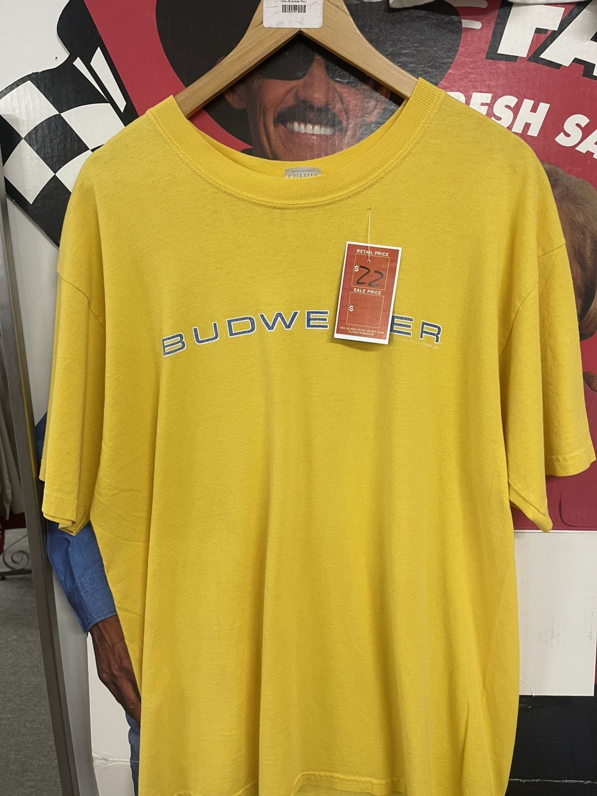 Vintage Yellow Budweiser shirt Size US M / EU 48-50 / 2 - 1 Preview
