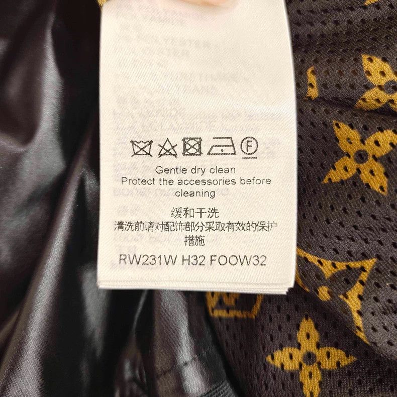 Louis Vuitton Louis Vuitton Black windproof down jacket with lining jack Size XXS / US 00 / IT 34 - 4 Thumbnail