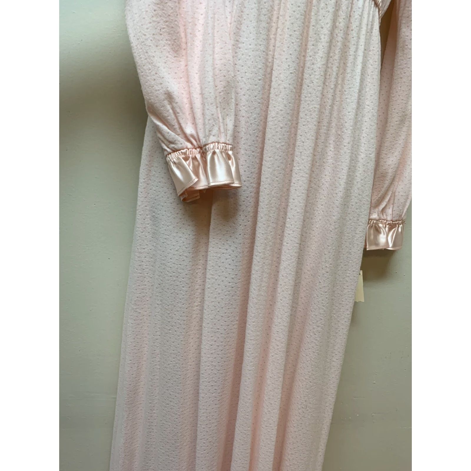 VINTAGE Gilligan & O'Malley Nightgown Shirt? (Wait)