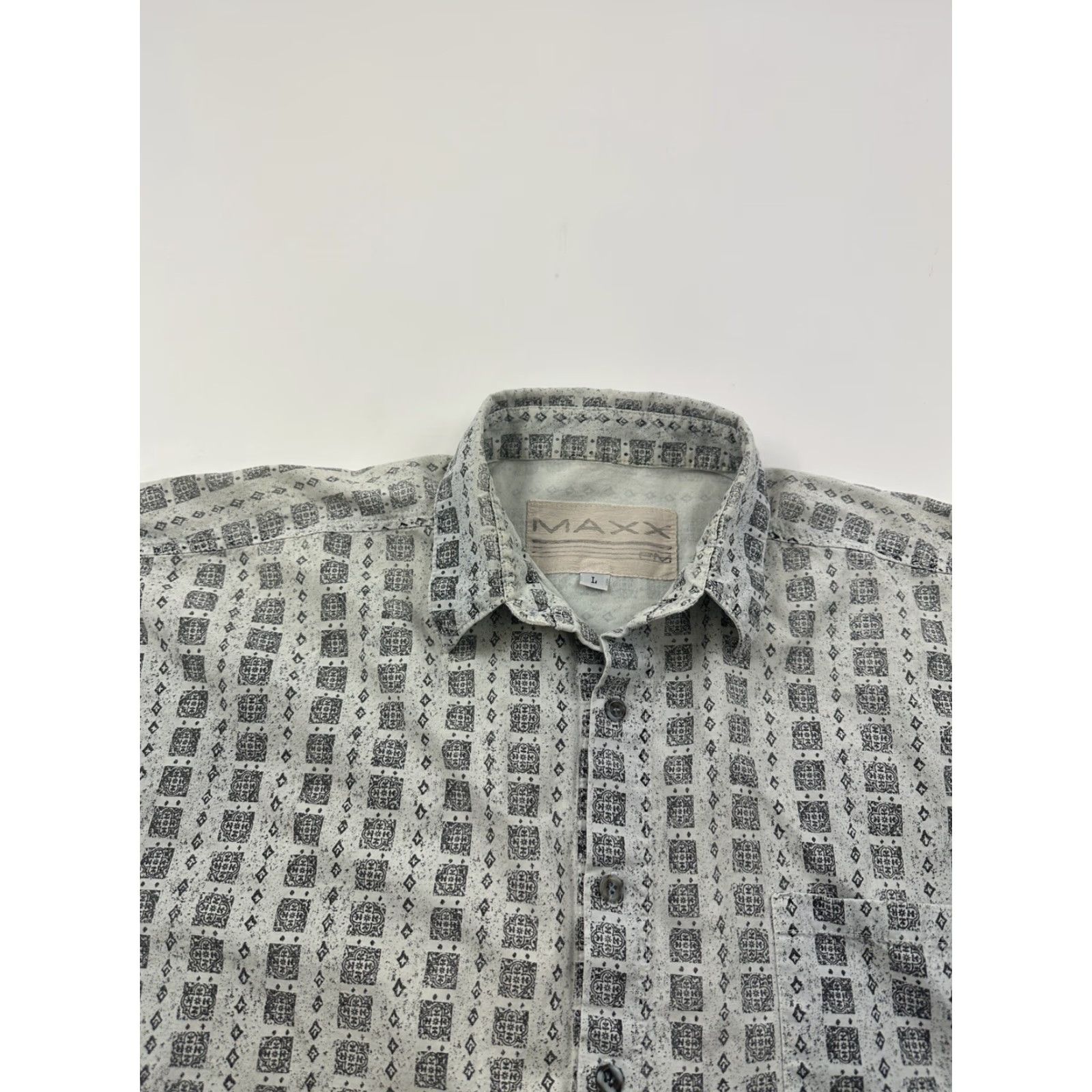 Etro Maxx FM Shirt Mens Large Geometric Print Stone Wash Casual Retro Size US L / EU 52-54 / 3 - 4 Thumbnail