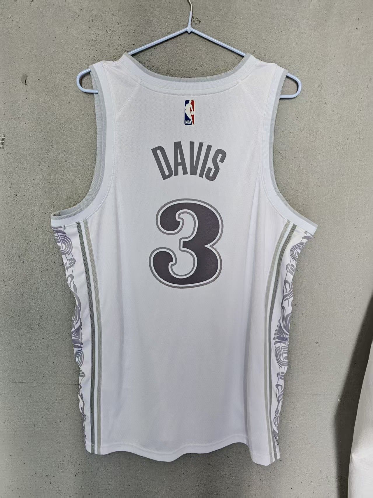 NBA Dallas Mavericks #3 Anthony Davis Jersey L Size US L / EU 52-54 / 3 - 1 Thumbnail