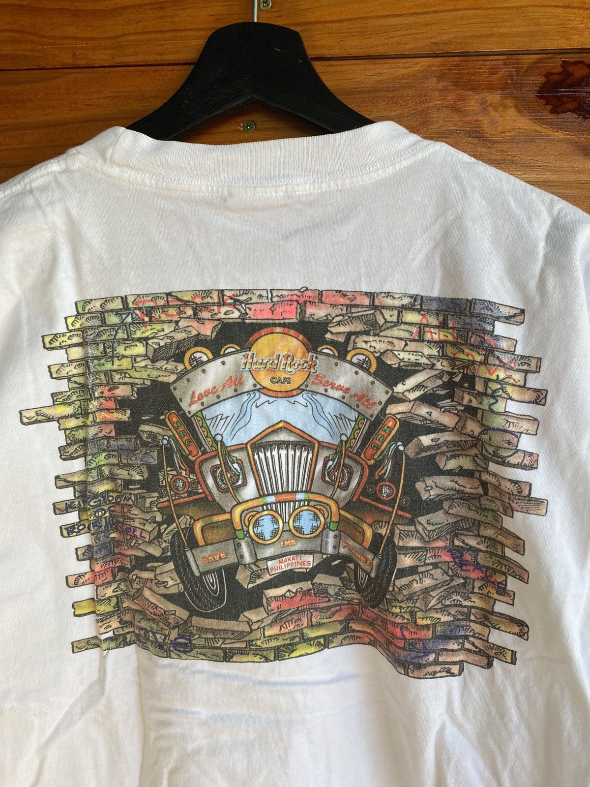 Hard Rock Cafe Vintage Hard Rock Cafe Makati Philippines T-Shirt 1990s Whit Size US M / EU 48-50 / 2 - 6 Thumbnail
