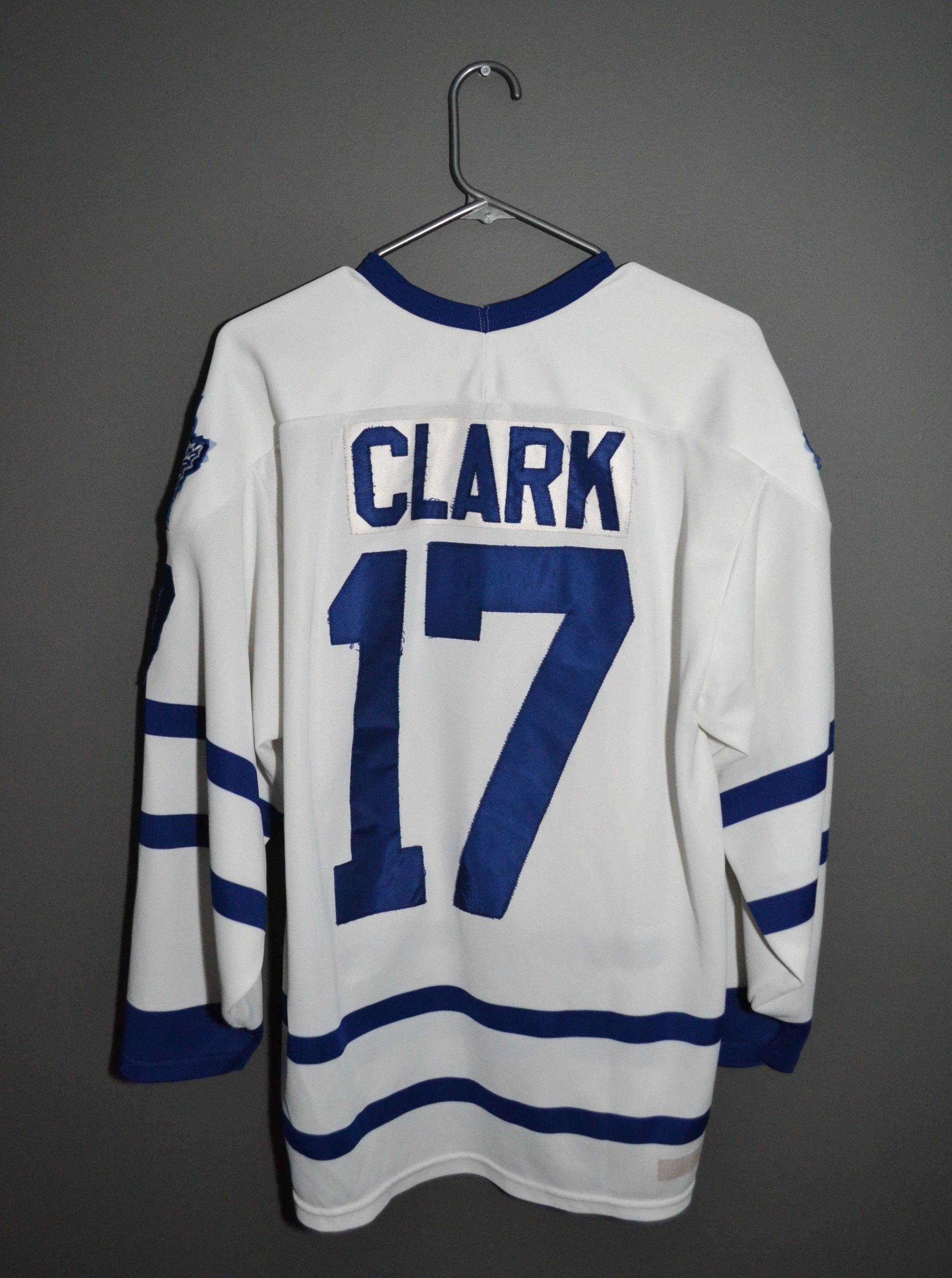 Ccm × Vintage Vintage CCM Wendel Clark Toronto Maple Leafs Hockey Jersey Size US L / EU 52-54 / 3 - 9 Thumbnail