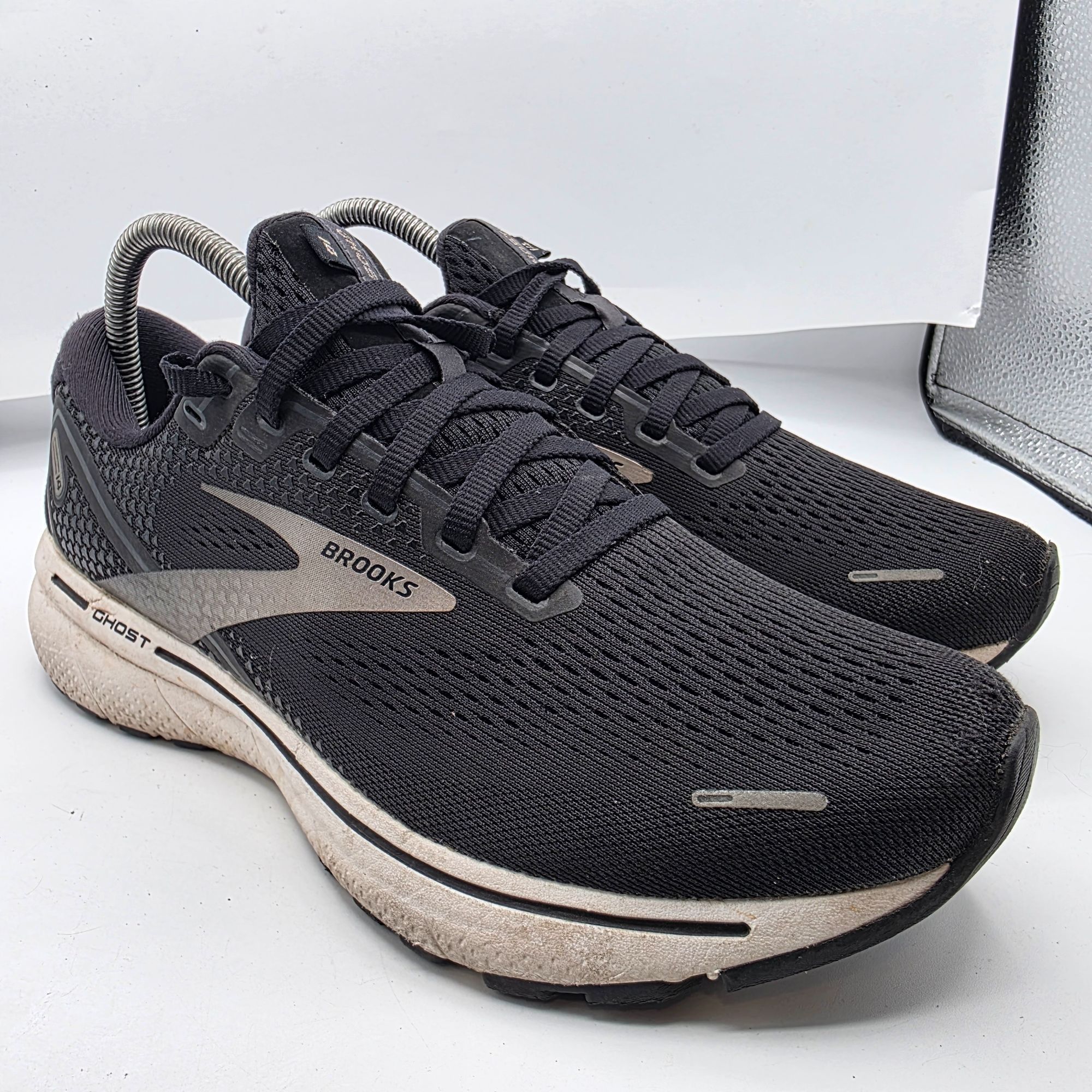 Brooks Brooks Ghost 14 Womens Size 10 Black White Athletic Shoes Ru Size US 10 / IT 40 - 1 Thumbnail