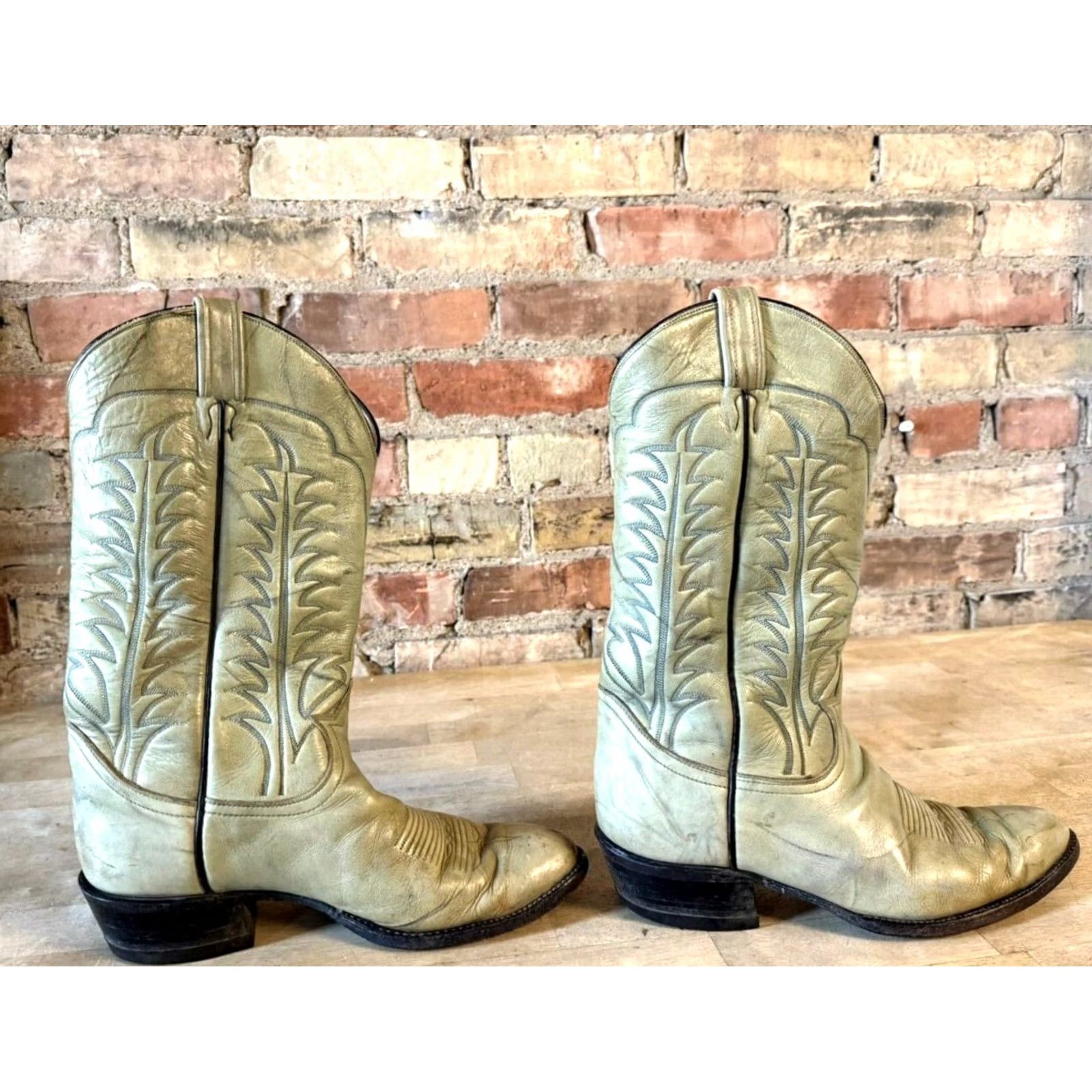 Tony Lama VINTAGE Tony Lama Men's Cowboy Boots Belt 9.5D Beige-Gray Leather Size ONE SIZE - 5 Thumbnail