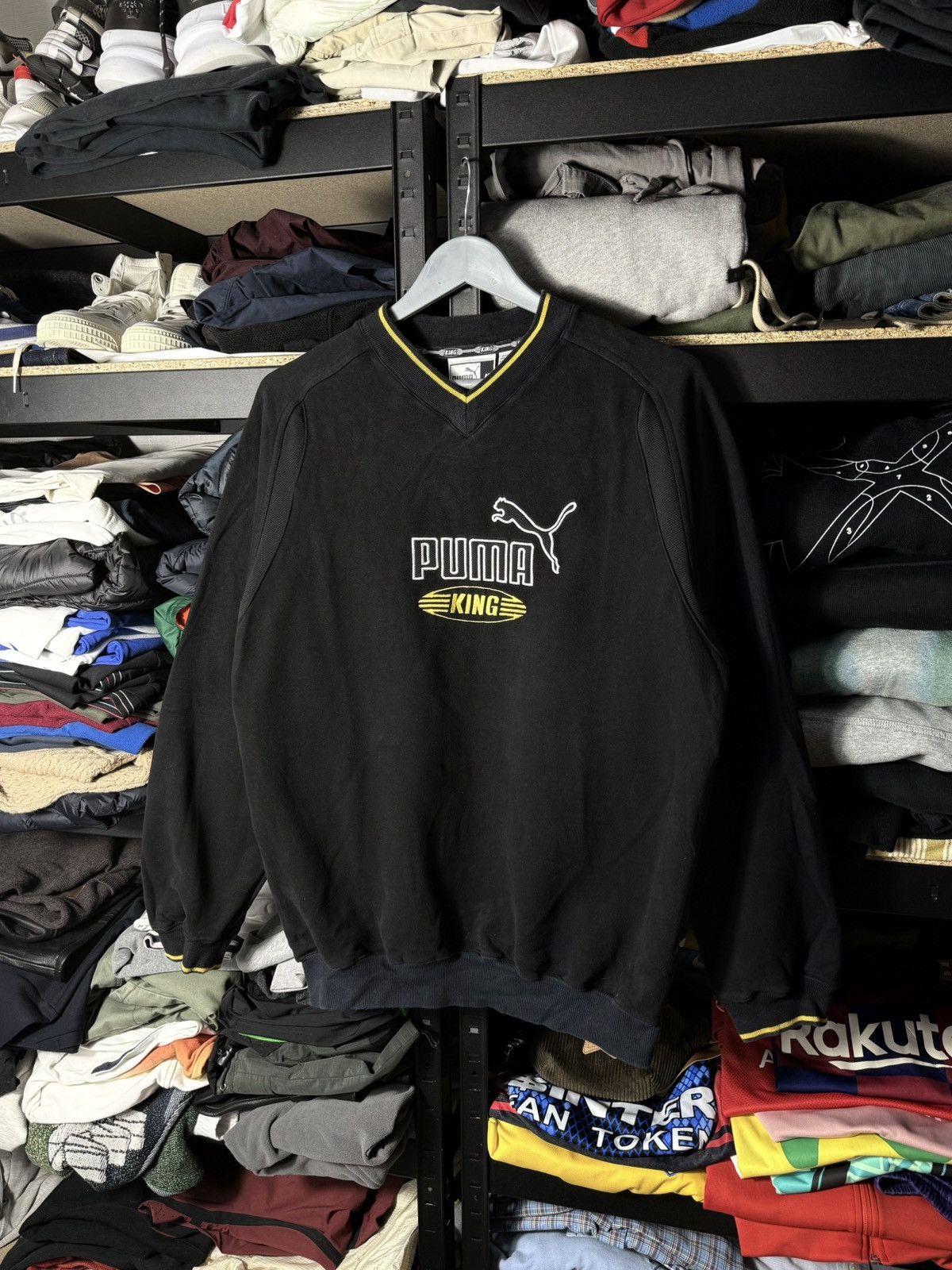 Puma Vintage Puma King Sweatshirt Black V Neck Logo Pullover Mens Size US M / EU 48-50 / 2 - 1 Thumbnail