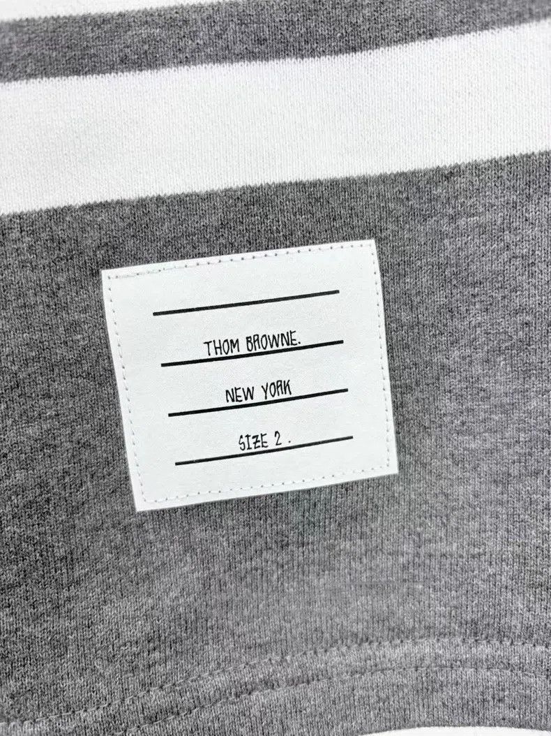 Thom Browne Thom Browne size 2 Four-Stripe Gray Short Pants Size US 28 / EU 44 - 3 Thumbnail