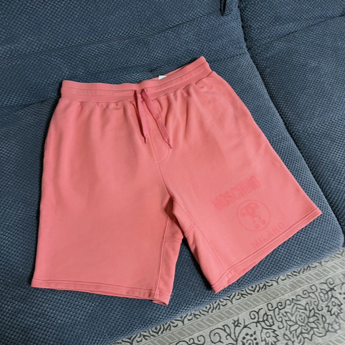 Moschino Shorts Moschino Milano Size US 38 / EU 54 - 2 Thumbnail