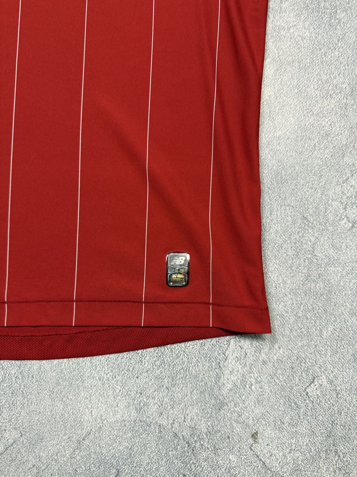 New Balance New Balance Liverpool Home Away Red Jersey T-shirt Size US S / EU 44-46 / 1 - 4 Thumbnail