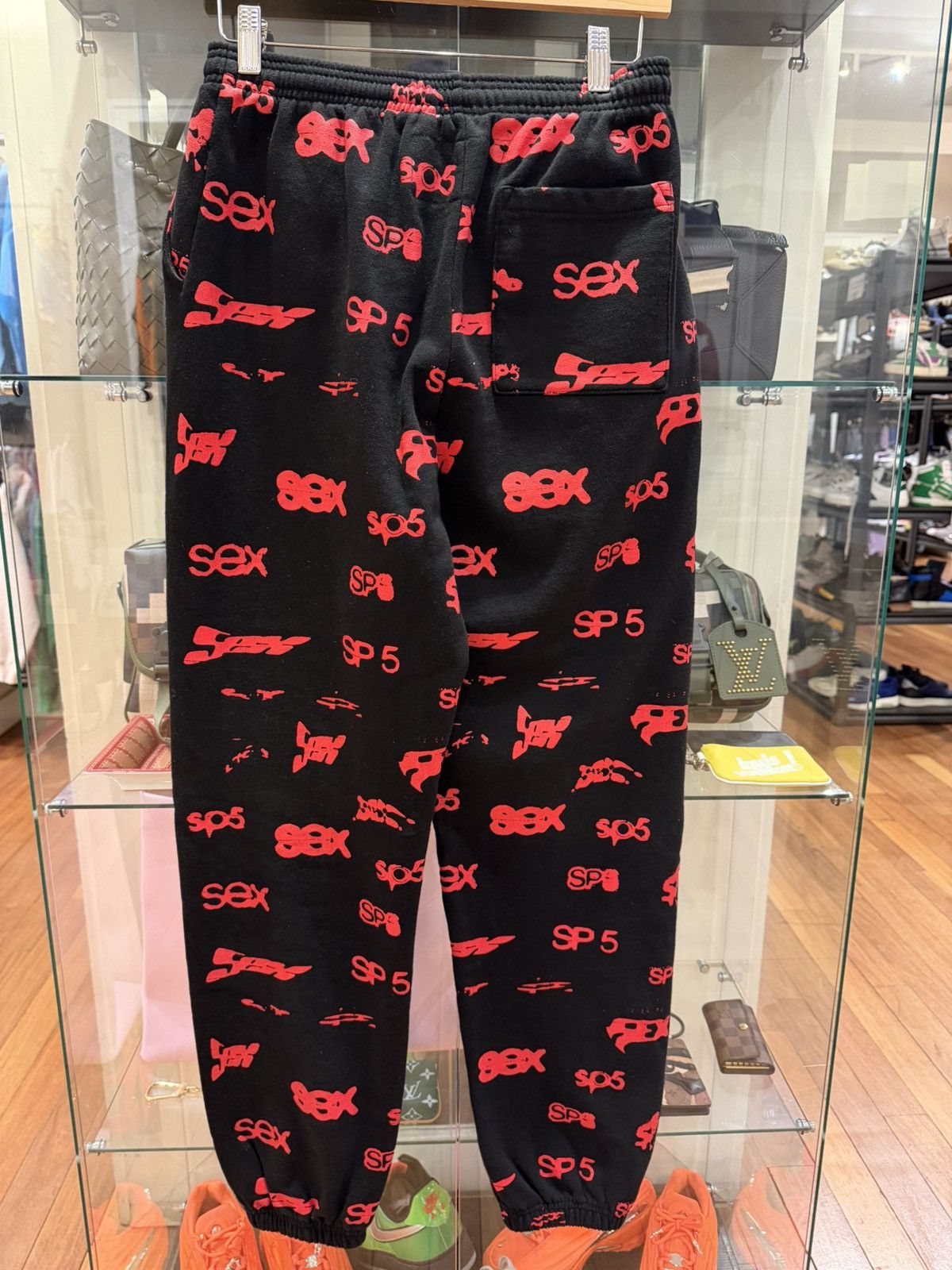 Sp5der Sp5der AOP Sex Sweatpants - Black Red Size US 28 / EU 44 - 2 Thumbnail