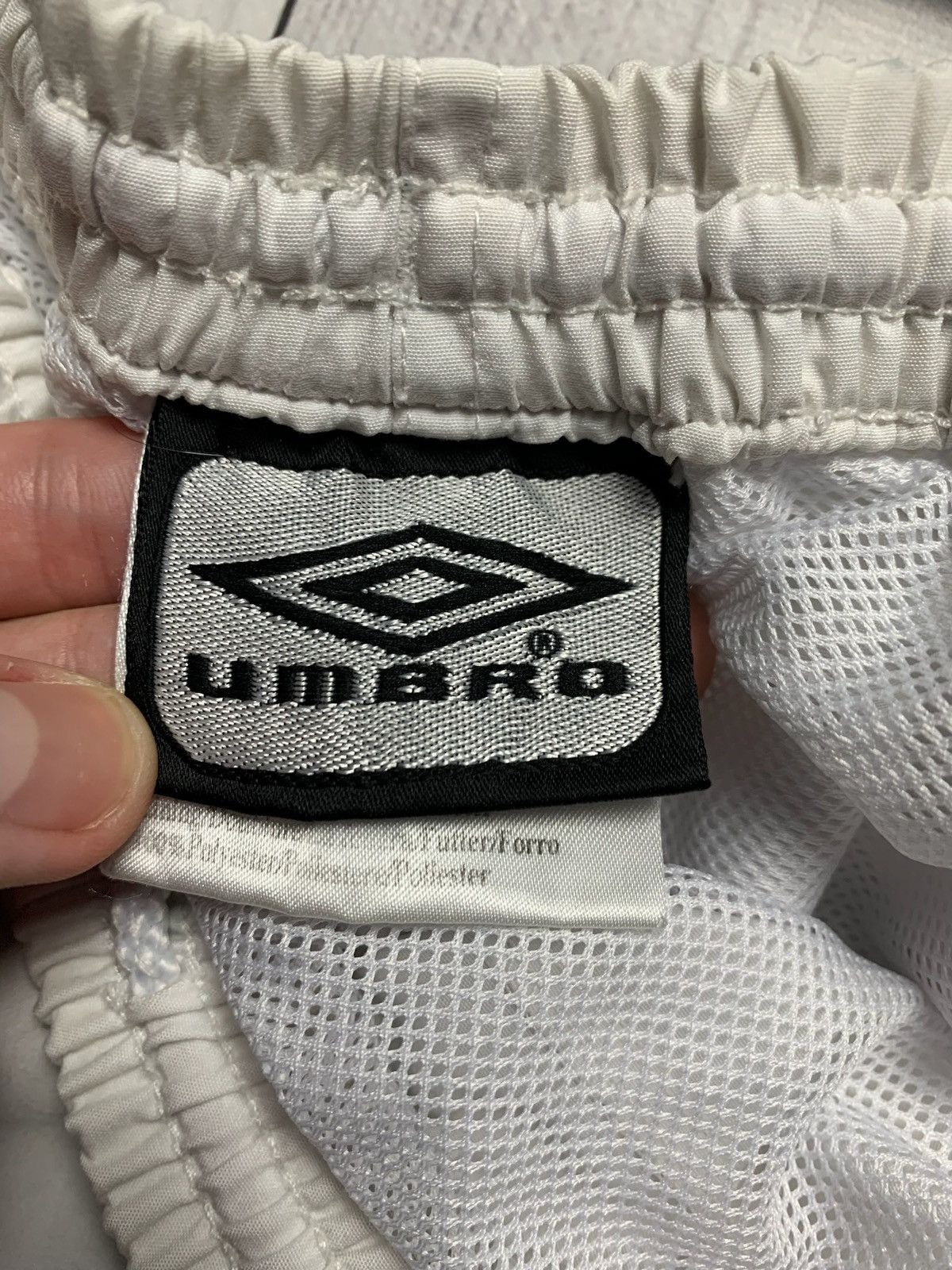 Umbro Vintage Umbro England soccer jersey size XL logo Size US 36 / EU 52 - 6 Thumbnail