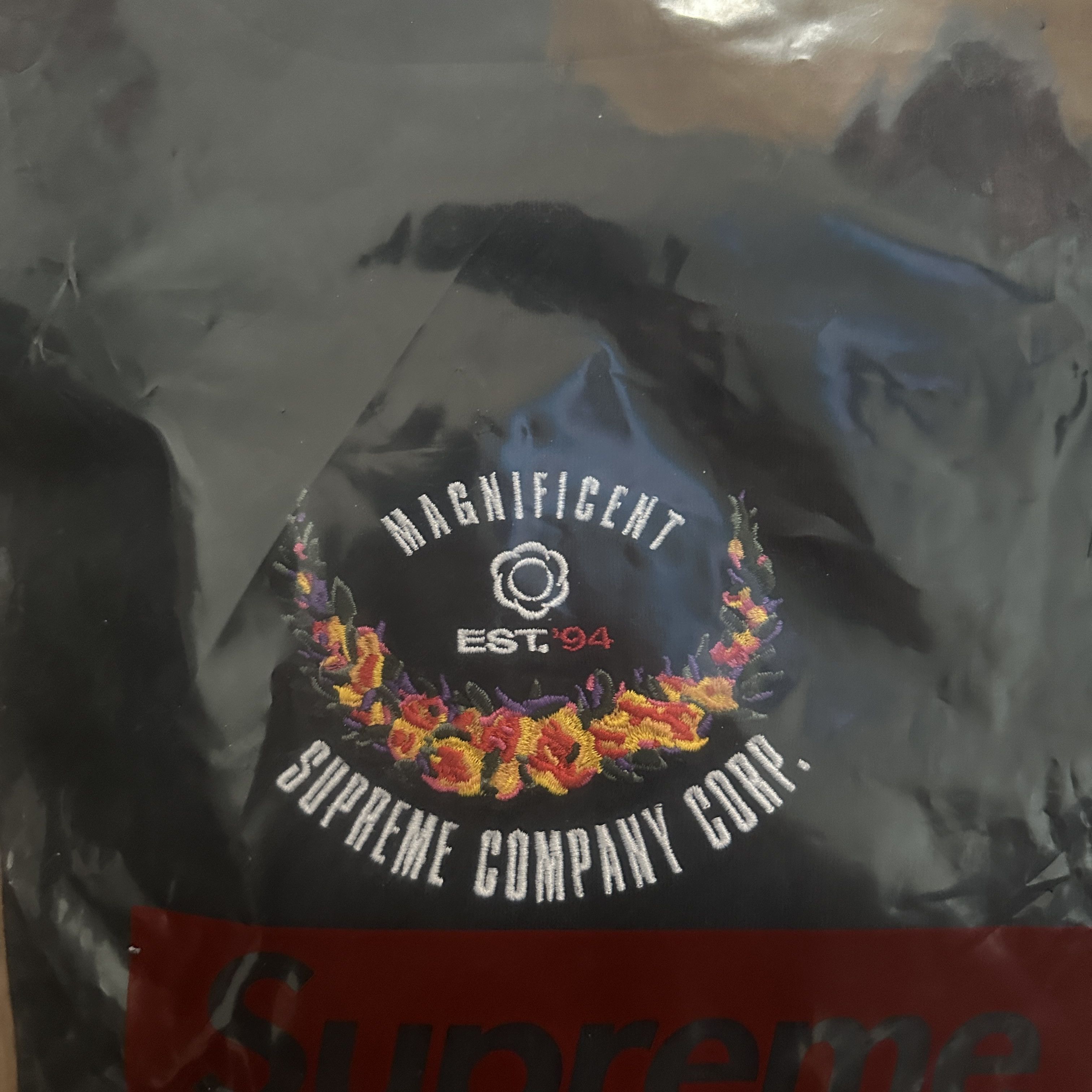 Supreme Supreme Victory SS Top Black Large SS23 Size US L / EU 52-54 / 3 - 5 Thumbnail