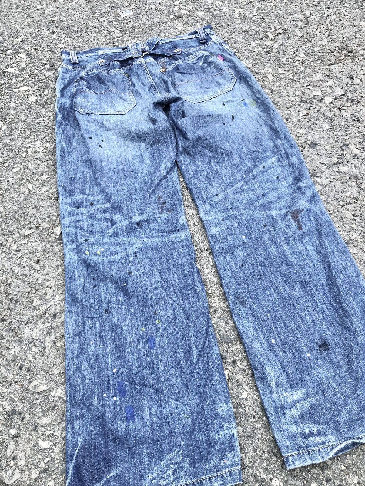Japanese Brand SPLATTER PAINT BUCKLE BACK JEANS BY CUBE SUGAR Size US 32 / EU 48 - 3 Thumbnail