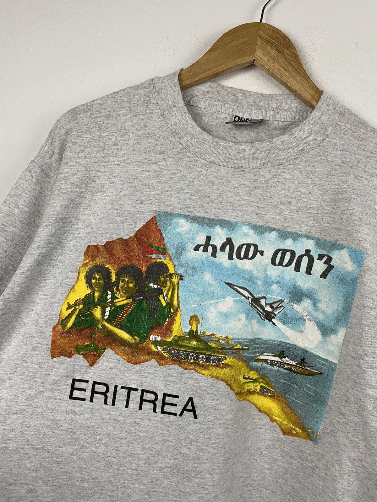 Other Vintage 90s Eritrea War T-shirt Size US L / EU 52-54 / 3 - 3 Thumbnail