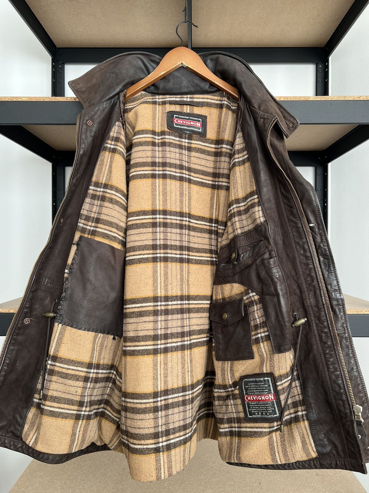 Chevignon Vintage 90s Chevignon Faded Heavy Leather Jacket Size US L / EU 52-54 / 3 - 5 Thumbnail