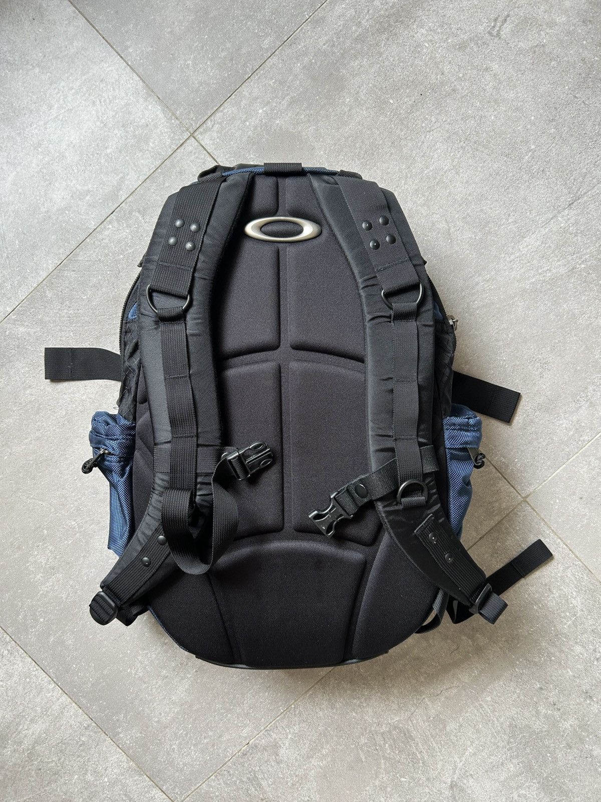 Oakley 2000s Oakley Icon Backpack 2.0 Tactical Size ONE SIZE - 8 Thumbnail