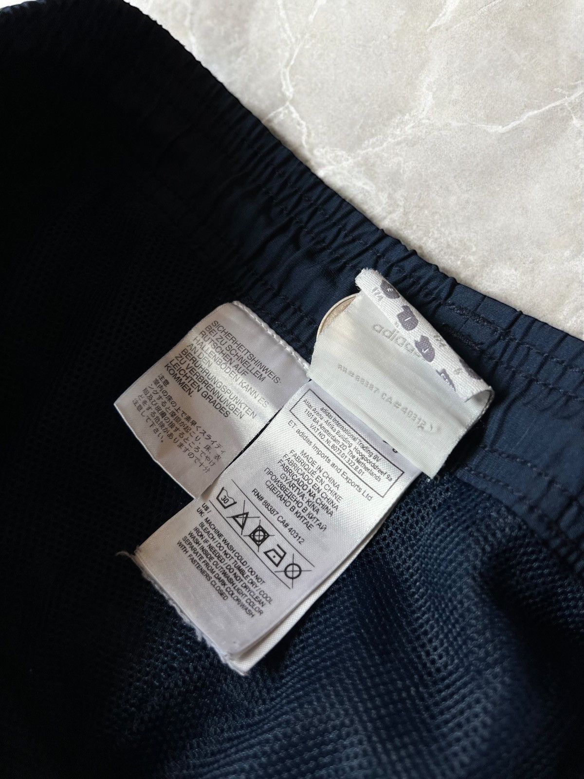 Adidas × Chelsea Soccer ADIDAS CHELSEA 2012 SOCCER TRACK PANTS GOLDEN STRIPE VINTAGE Size US 32 / EU 48 - 10 Thumbnail