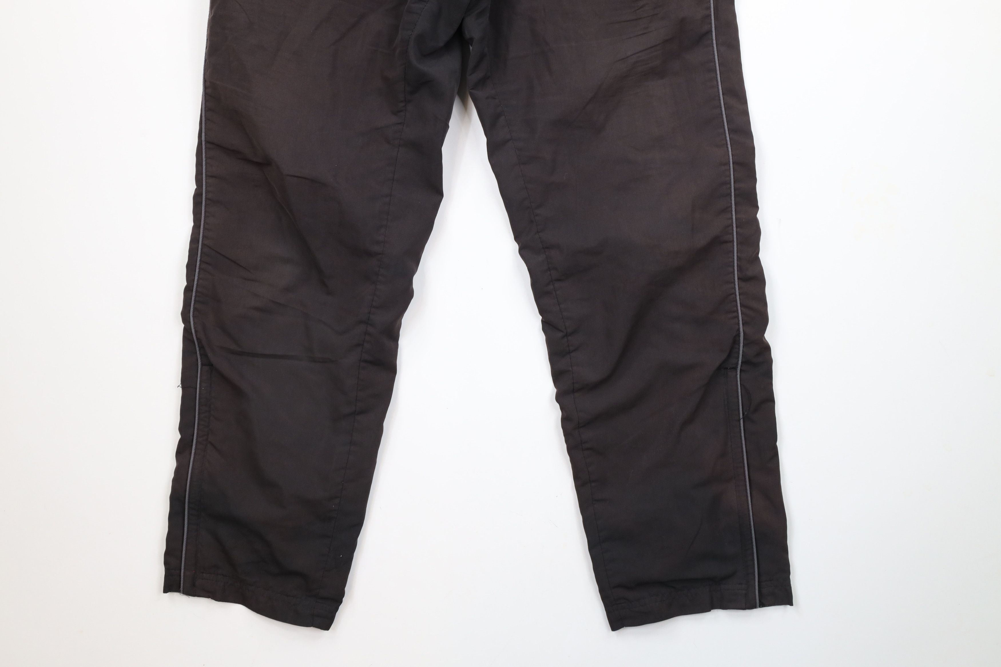 Umbro × Vintage Vintage 90s Umbro Spell Out Lined Soccer Pants Black Size US 34 / EU 50 - 4 Thumbnail
