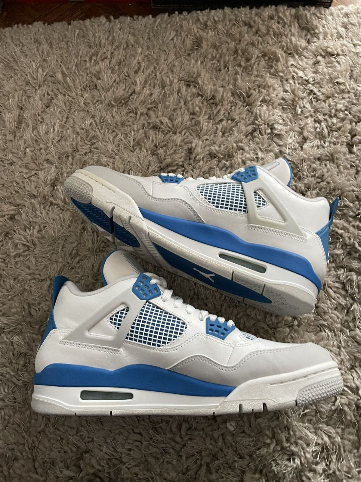 Jordan Brand Jordan 4 Military Blue 2012 release Size US 10 / EU 43 - 3 Thumbnail