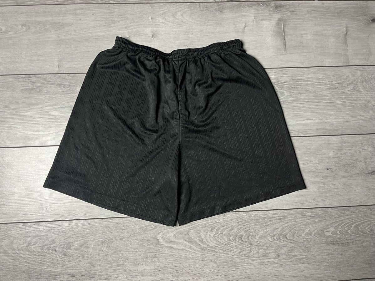 Umbro Vintage Umbro Soccer football short sizs XLarge Size US 36 / EU 52 - 4 Thumbnail