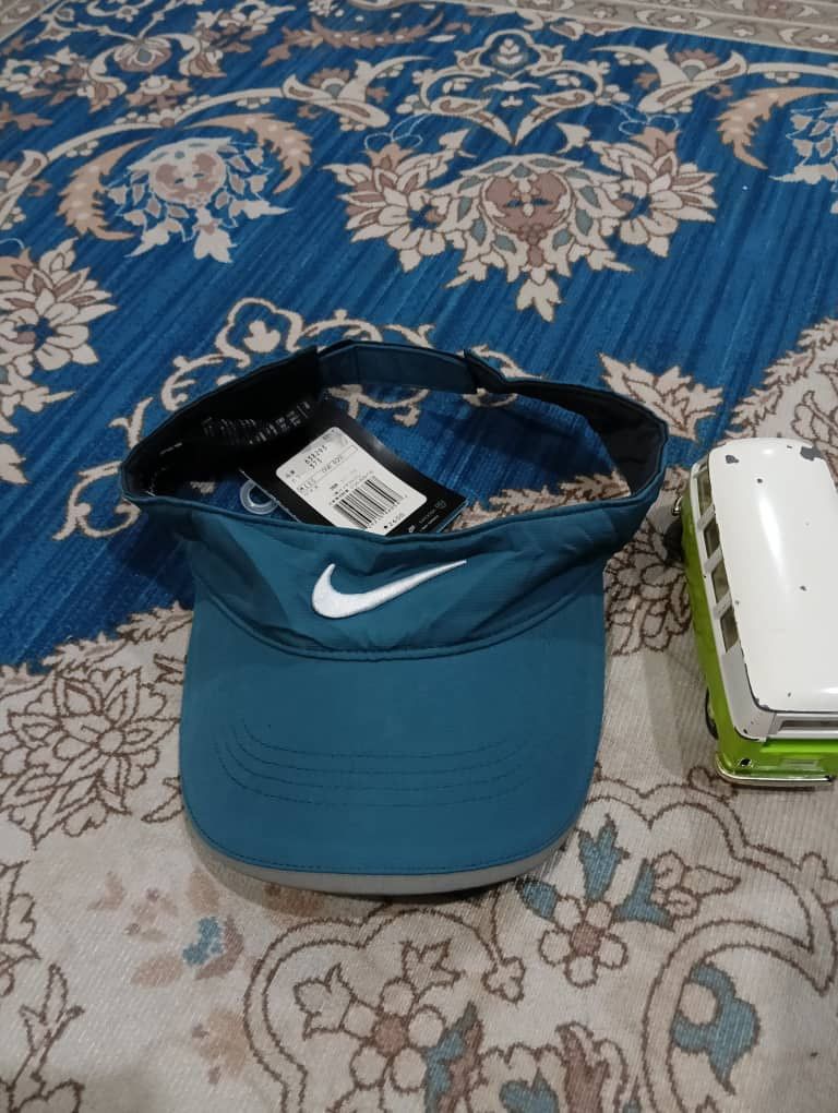 Nike Nike RZN VRS 56cm adjustable NOS Visor cap golf Nike Size 42 - 1 Thumbnail