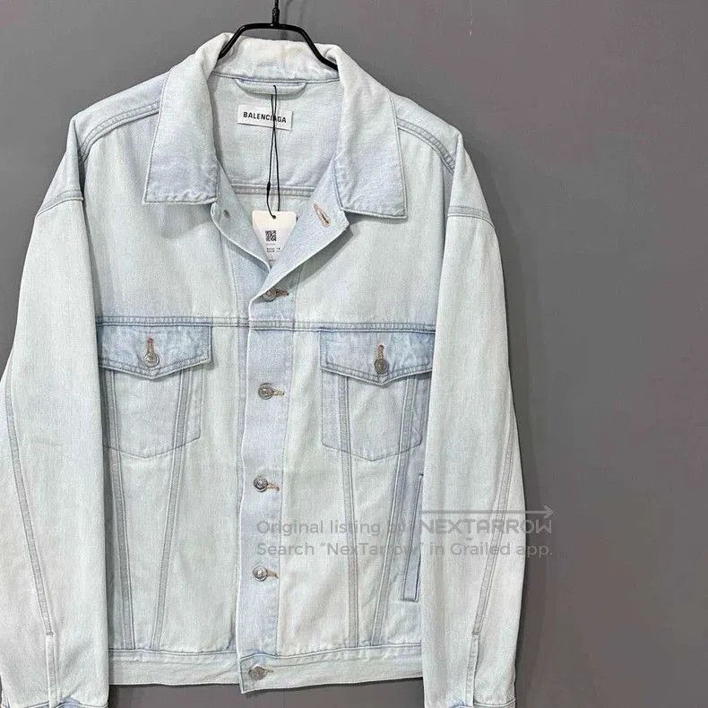 Balenciaga Balenciaga Back Embroidered Logo Denim Jacket. Size US S / EU 44-46 / 1 - 2 Thumbnail