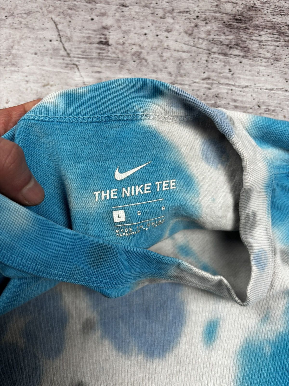 Nike Nike multicolor crazy t shirt size L Size US L / EU 52-54 / 3 - 3 Thumbnail