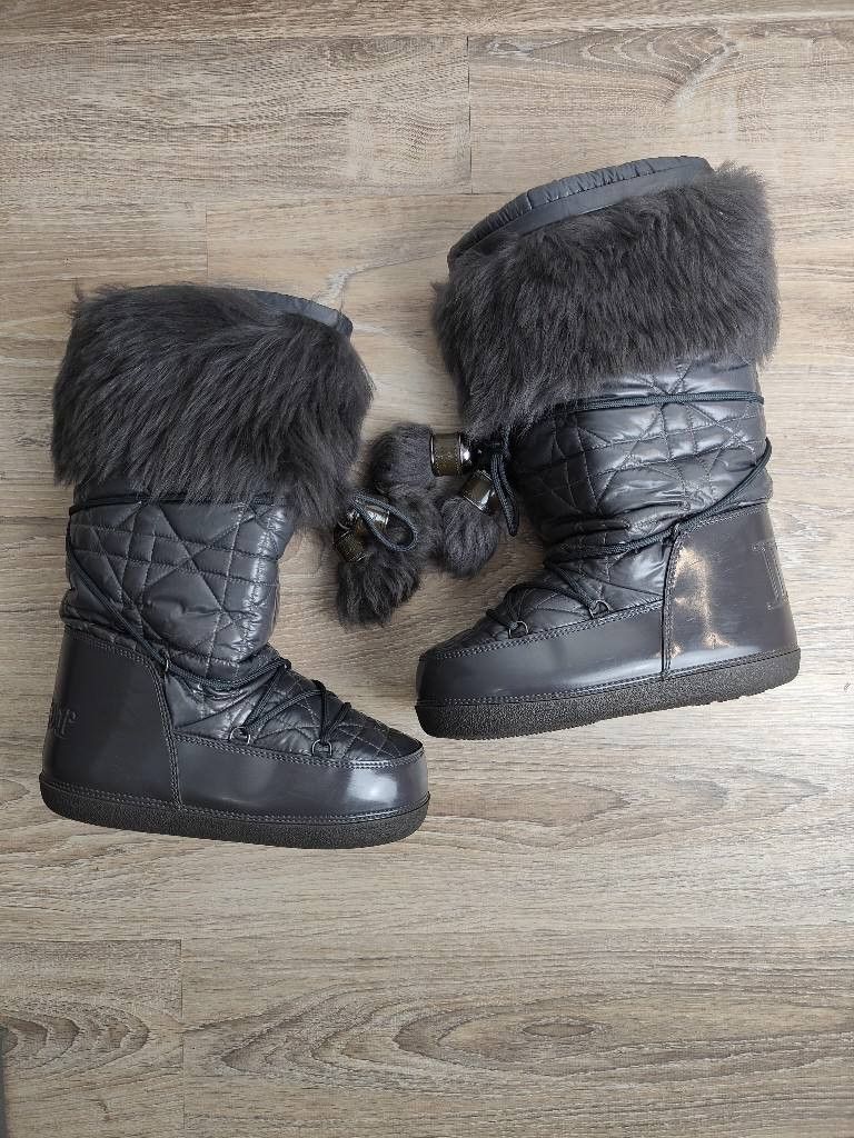 Dior Y2K Dior by John Galliano Fur Quilted Snow Boots Size US 9 / IT 39 - 1 Thumbnail