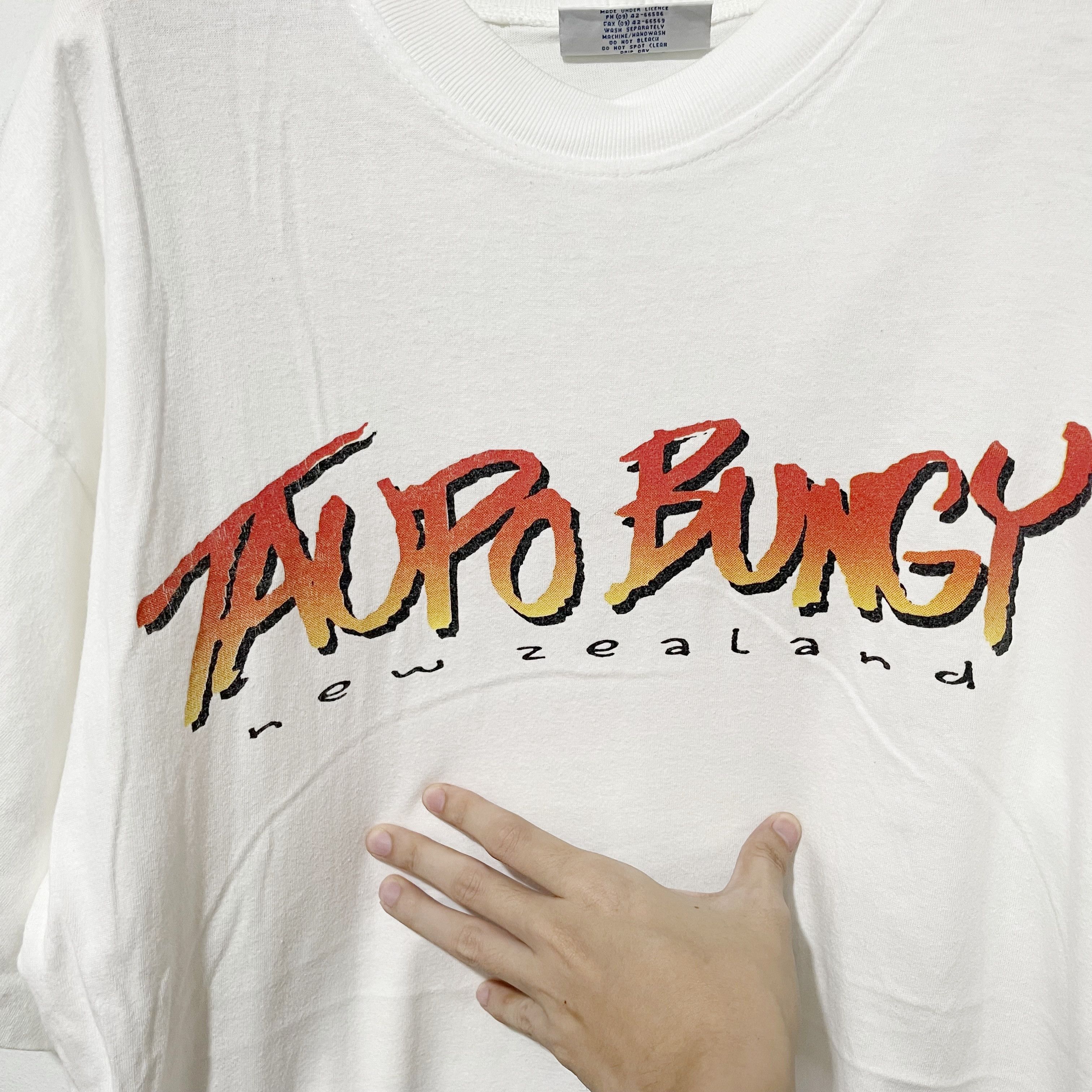 Vintage Vintage 90s Bungy T-Shirt Size US L / EU 52-54 / 3 - 4 Thumbnail