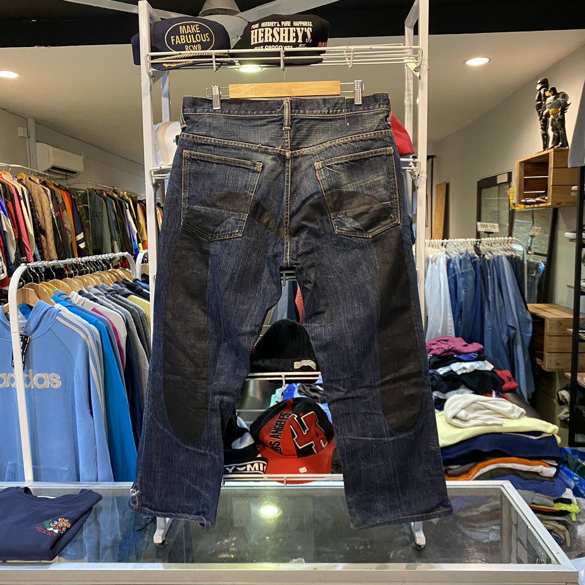 image of Evisu Vintage Navy Jeans Black Daicock Embroidery in Black Blue, Men's (Size 35)