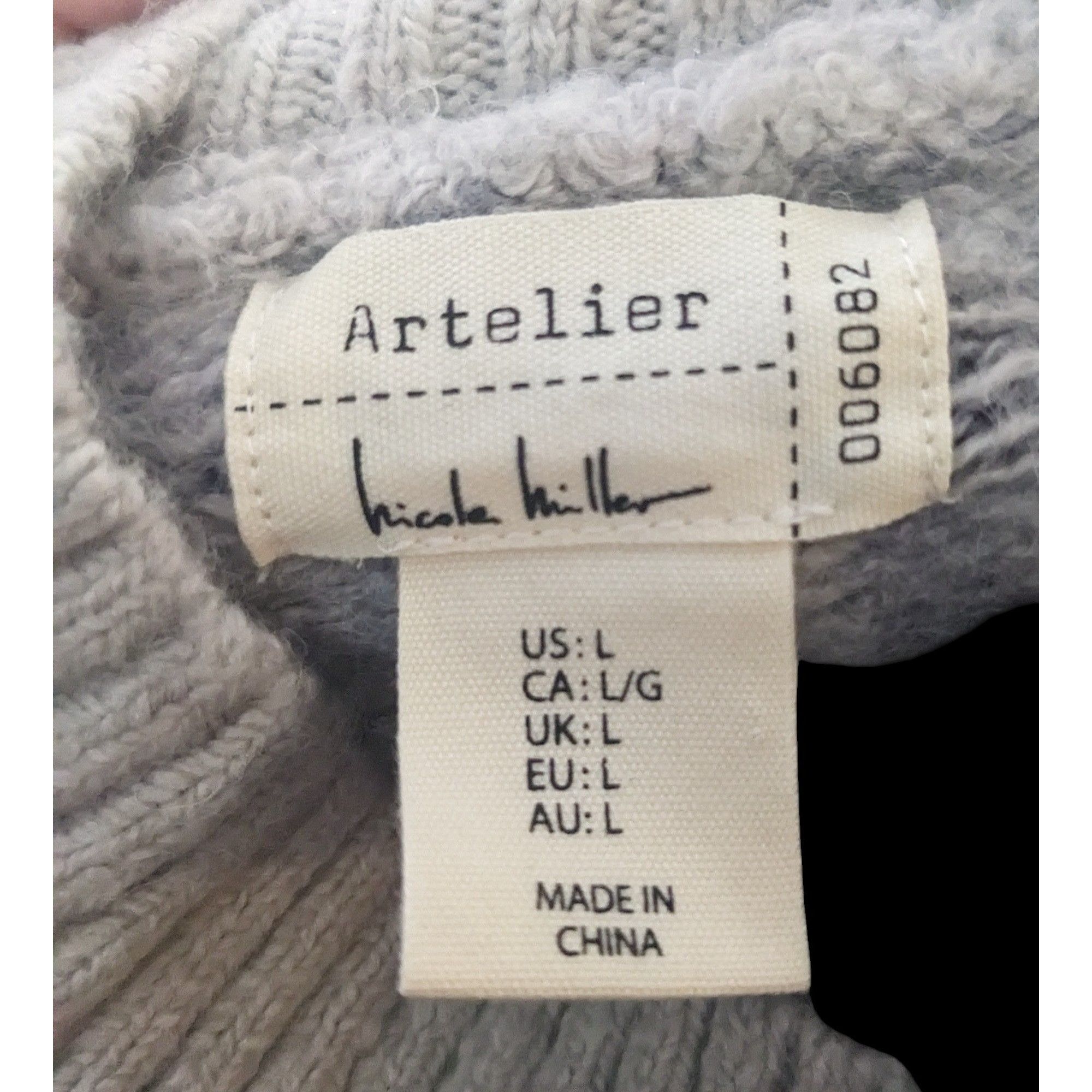 Nicole Miller Artelier Nicole Miller Grey And White Super Soft Sweater Siz Size L / US 10 / IT 46 - 4 Thumbnail