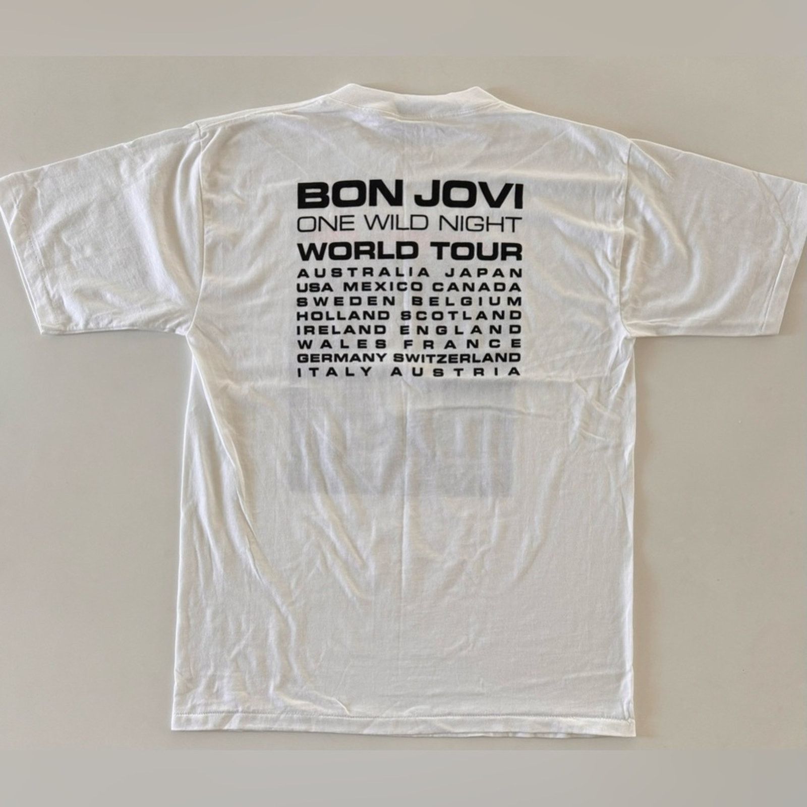 Vintage VTG Bon Jovi tee Size US L / EU 52-54 / 3 - 2 Thumbnail