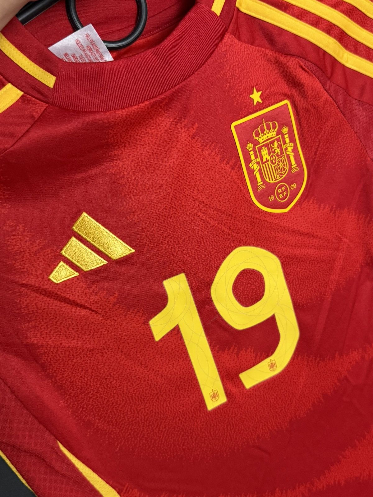 Adidas KIDS New Spain 24/25 Home Lamine Yamal Football Jersey Size US XS / EU 42 / 0 - 4 Thumbnail