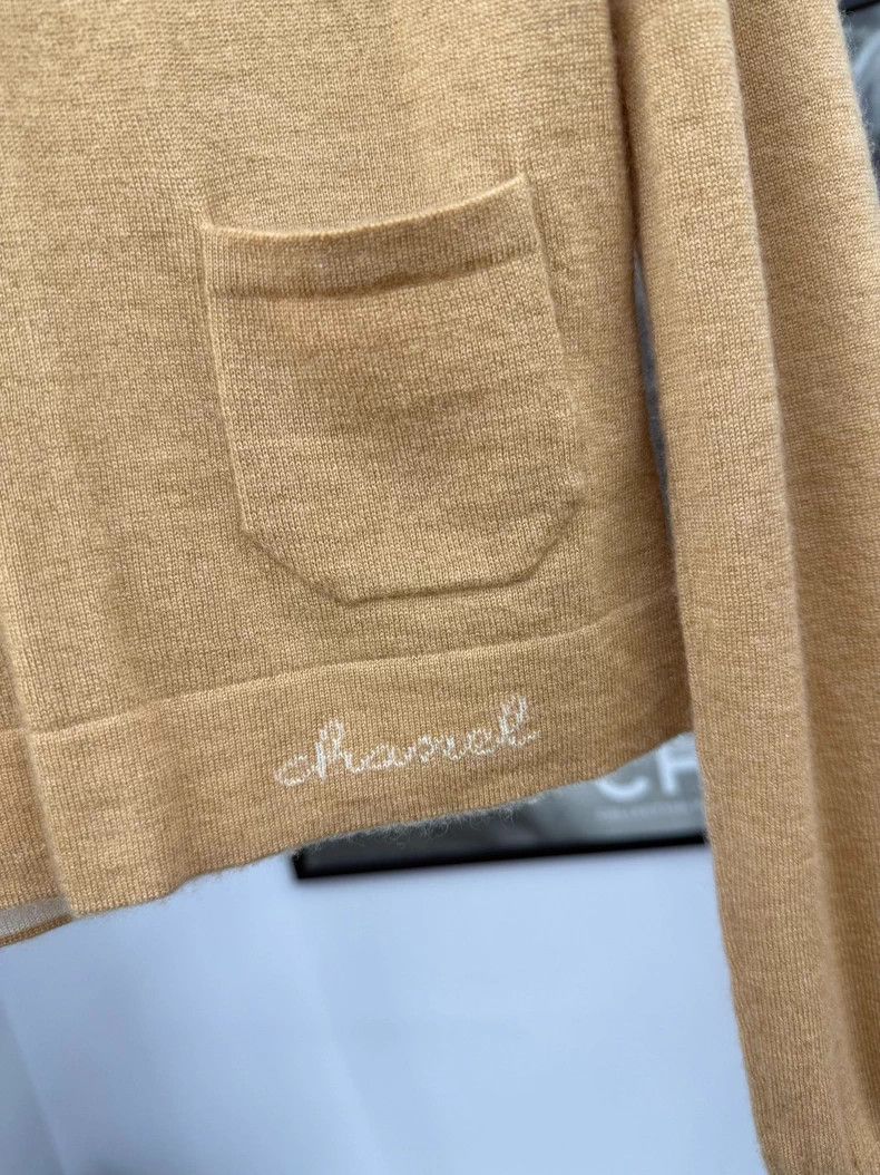 Chanel Chanel Camel-coloured knitted long sleeves Size XS / US 0-2 / IT 36-38 - 2 Thumbnail