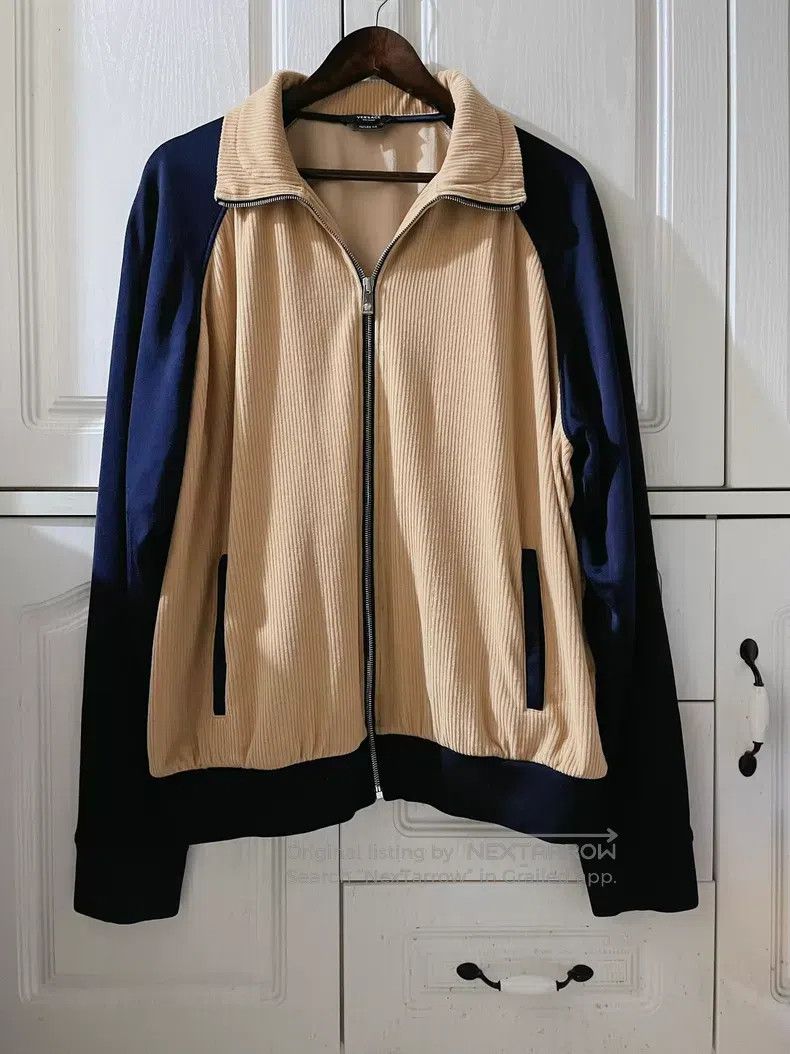 Versace Versace Main line FW22 color-blocking stand-up collar logo Size US XL / EU 56 / 4 - 1 Thumbnail