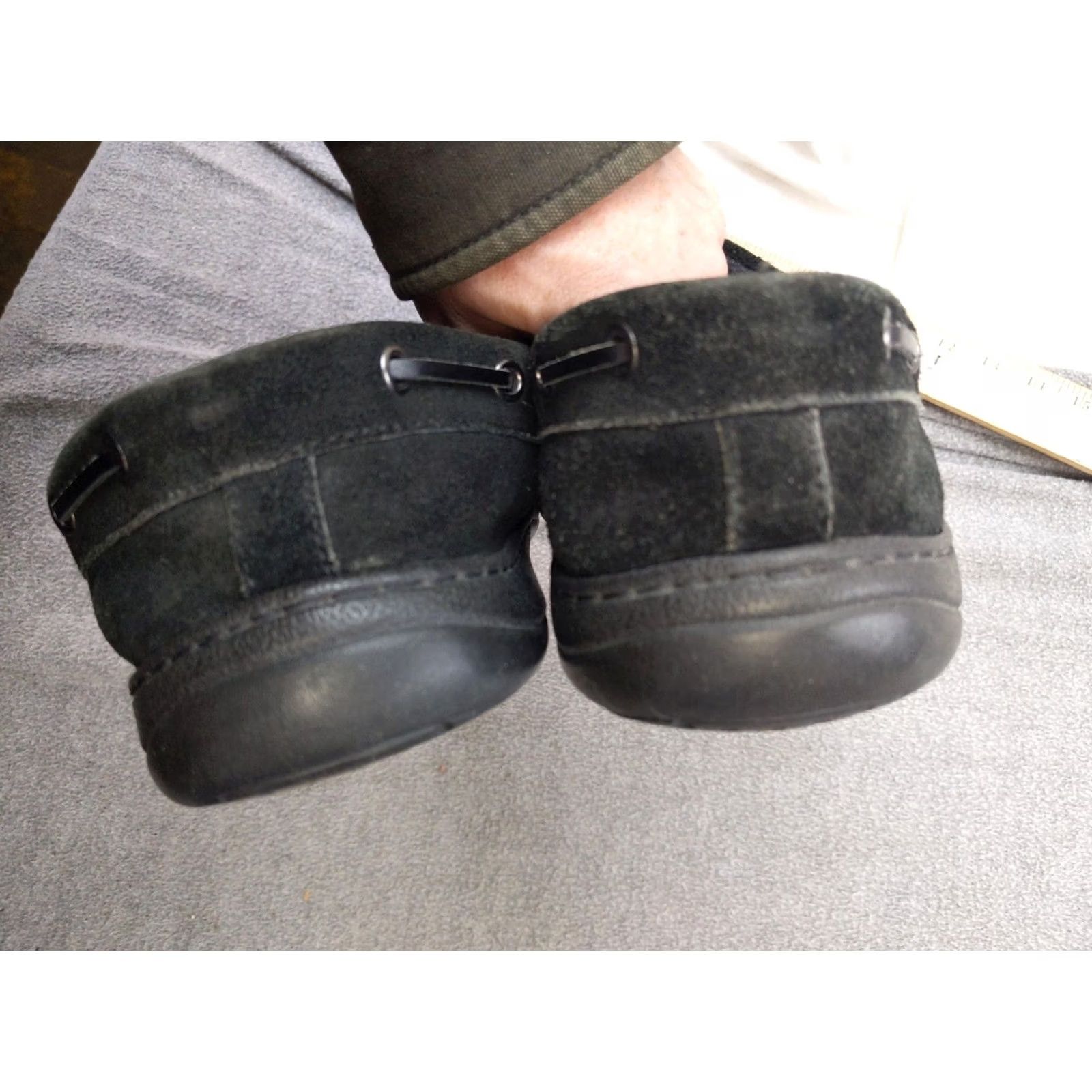 Clarks Clarks Andy Shoes Mens Size 11 Black Suede Moccasin Slippers Fleece Lined Size US L / EU 52-54 / 3 - 3 Thumbnail