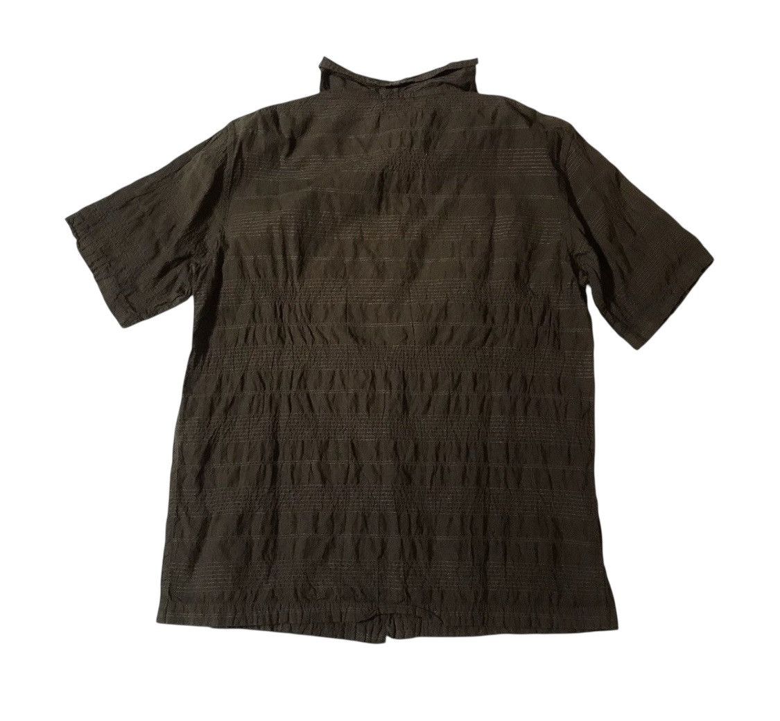 Issey Miyake TAX FREE 🇺🇸 issey miyake plantation olive wrinkled shirt Size US M / EU 48-50 / 2 - 5 Thumbnail