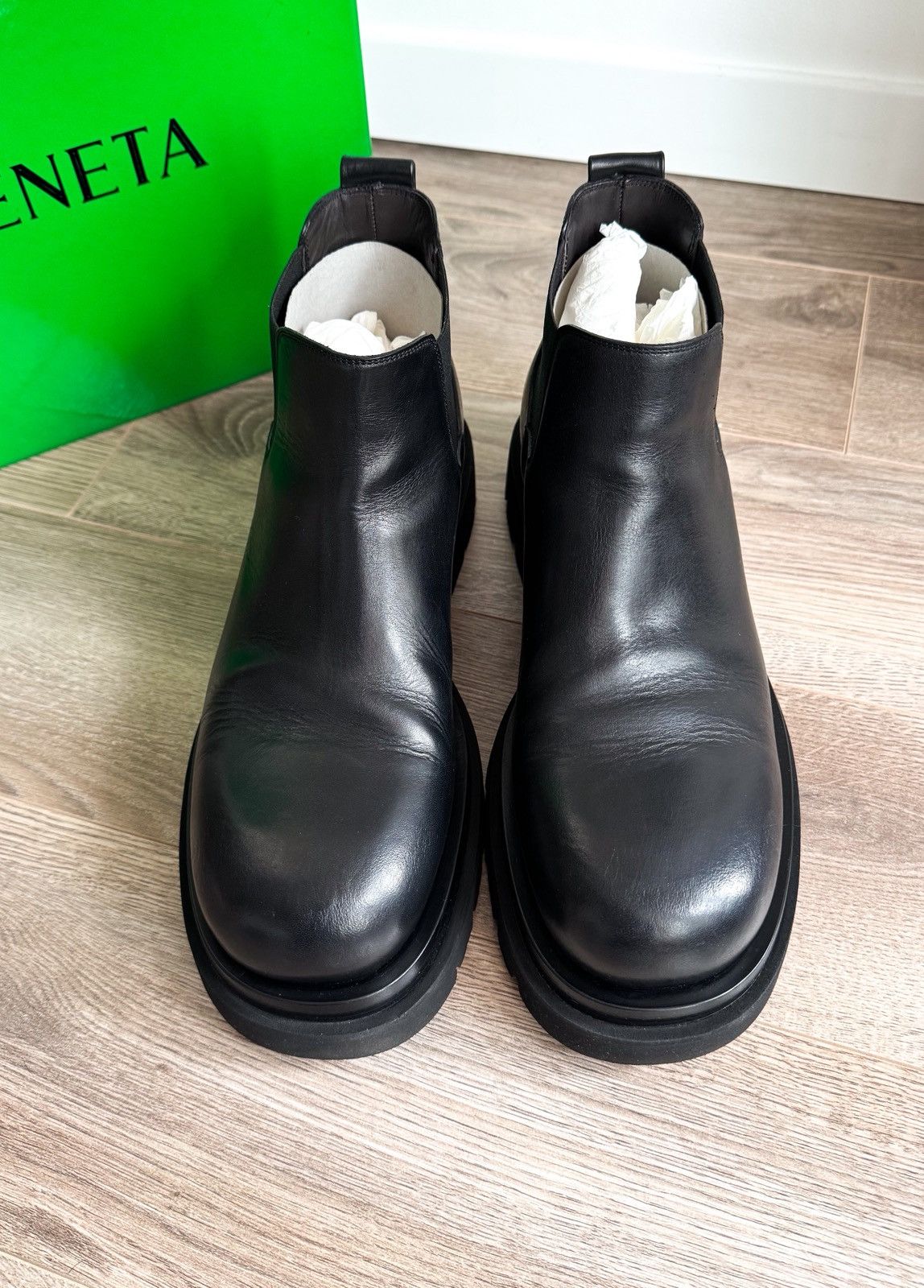 Bottega Veneta Men’s Bottega Veneta Lug Chelsea boots black leather 13 US Size US 13 / EU 46 - 4 Thumbnail