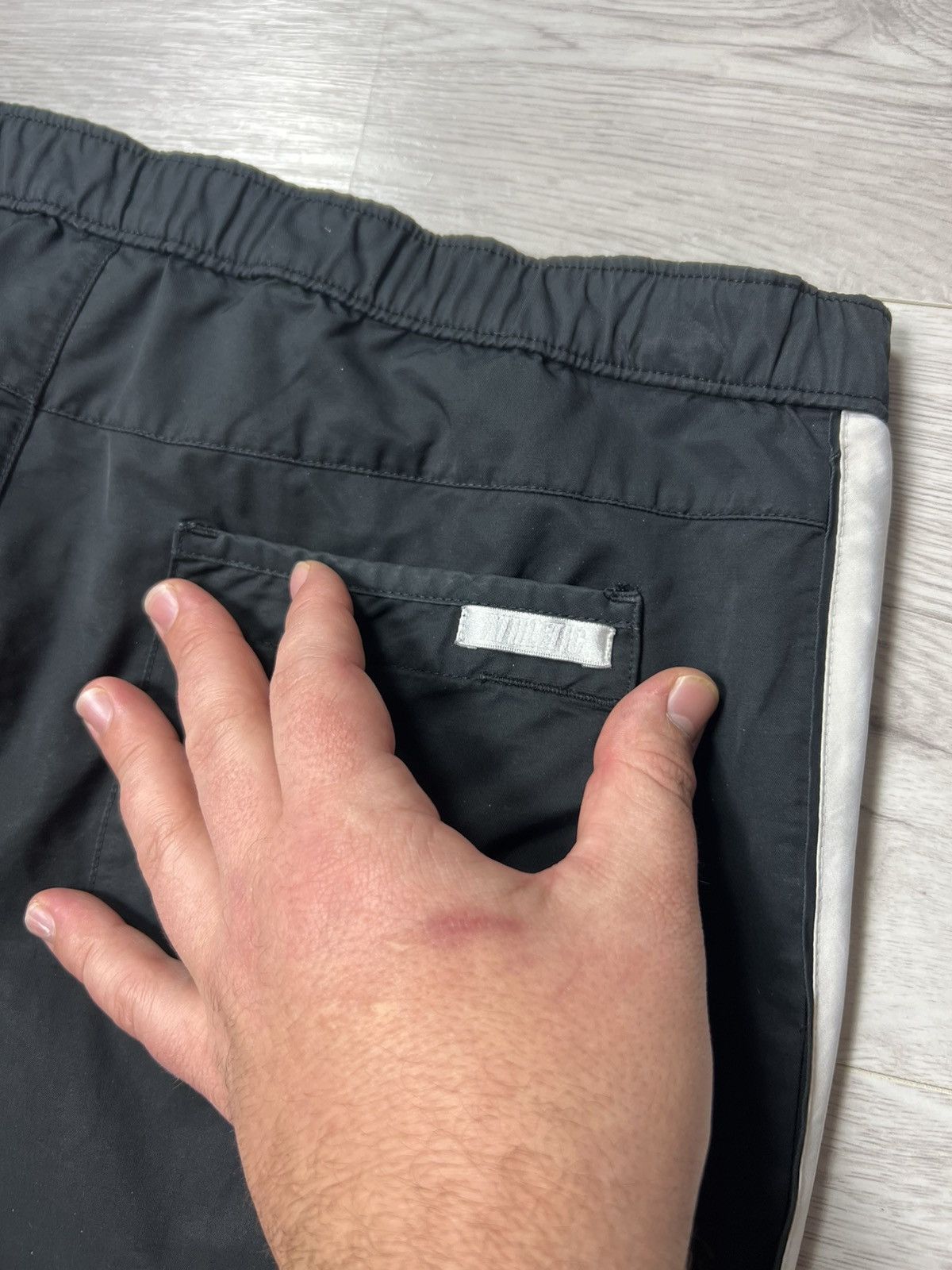 Nike Vintage Nike Athletic Nylon Track Pants Women’s Sweatpants Size 26" / US 2 / IT 38 - 14 Thumbnail