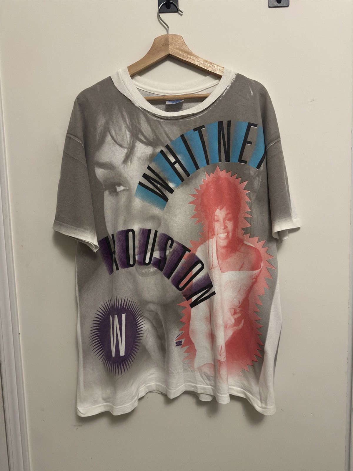 Vintage Vintage 1993 Whitney Houston All Over Print Tee Size US XL / EU 56 / 4 - 1 Thumbnail