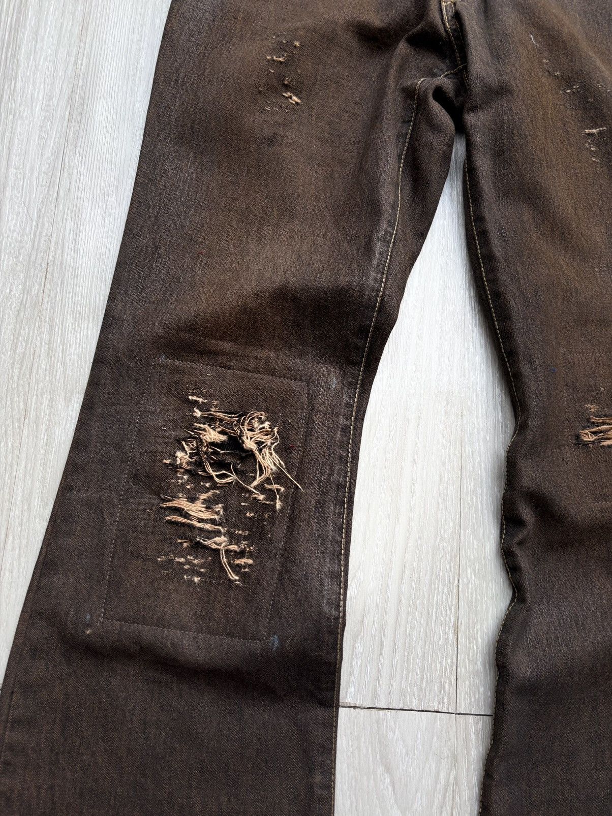 Japanese Brand ADMIX ELEMENTS phyton distressed flare jeans Size US 27 - 2 Thumbnail