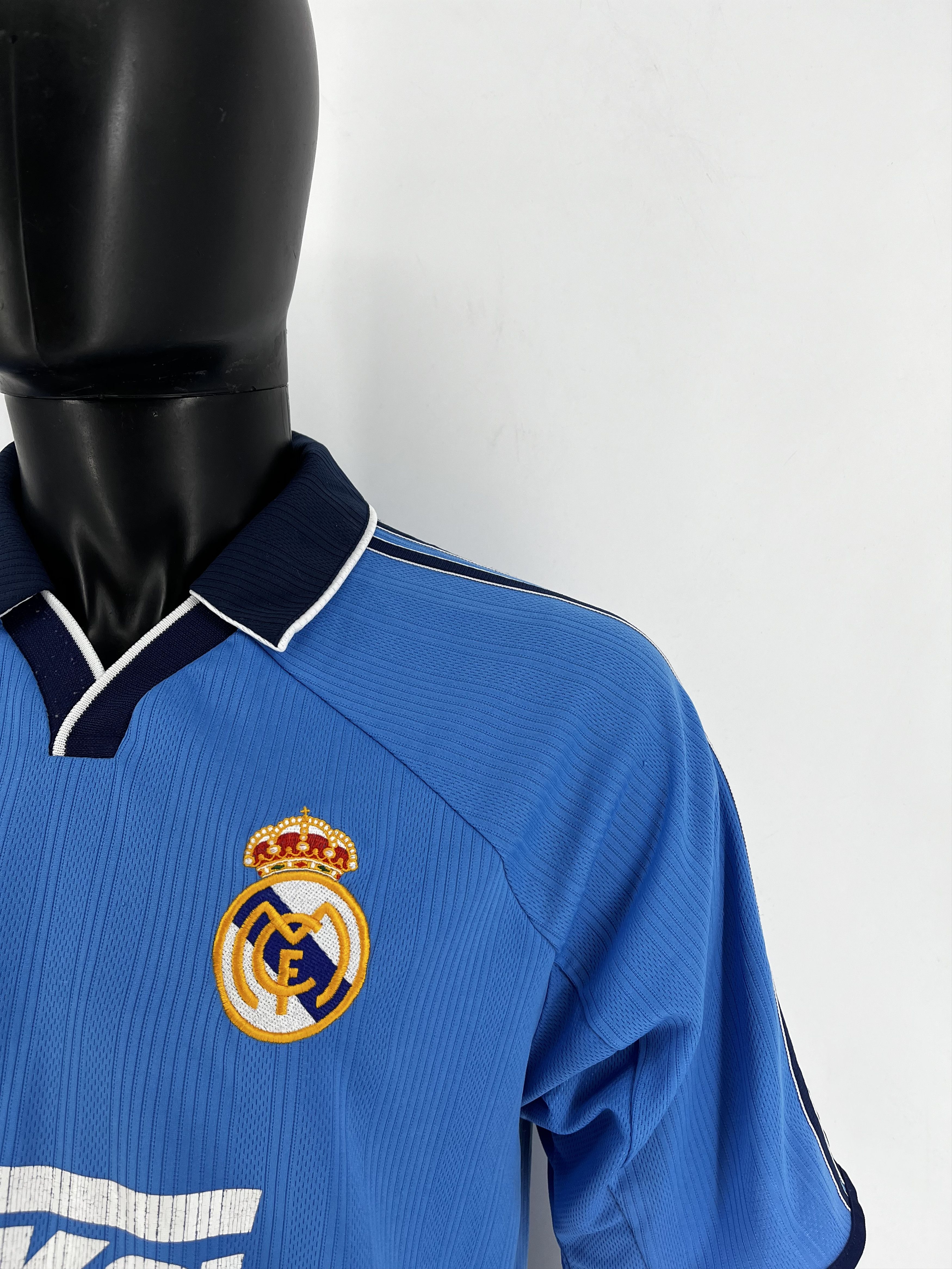 Adidas Vintage Real Madrid Raúl 7 Jersey – 1997/98 Adidas Teka Kit” Size US M / EU 48-50 / 2 - 11 Thumbnail