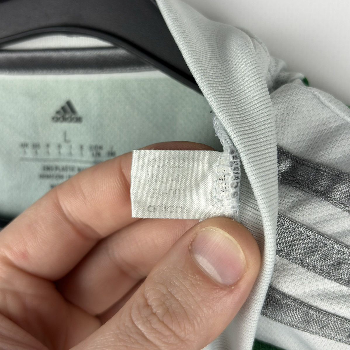 Adidas Adidas Celtic FC 2022/23 Away Soccer Jersey Football Shirt Size US L / EU 52-54 / 3 - 7 Thumbnail